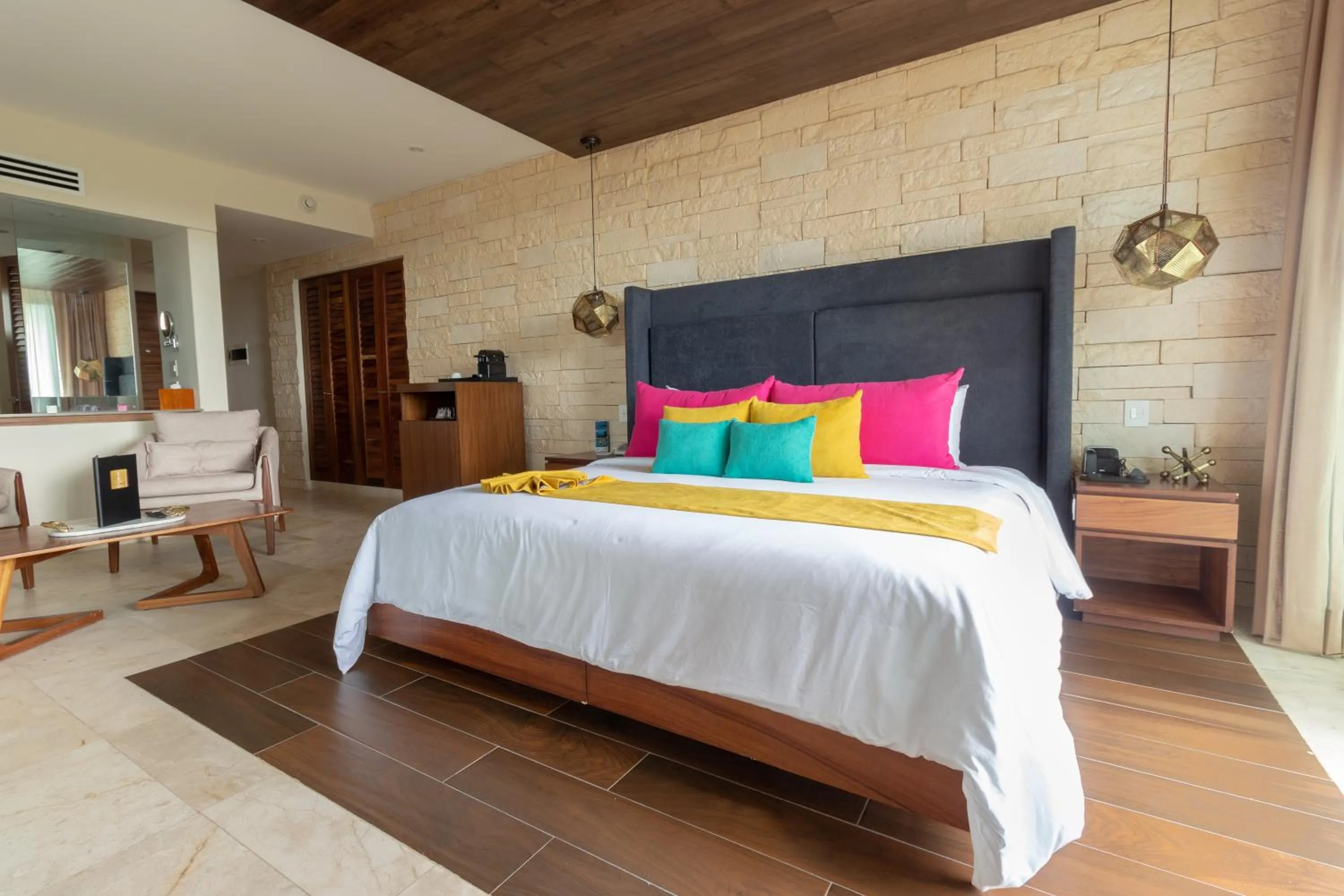 In love Suite 1 King Bed Ocean View in Hotel Beló Isla Mujeres - All Inclusive - Sargassum Free