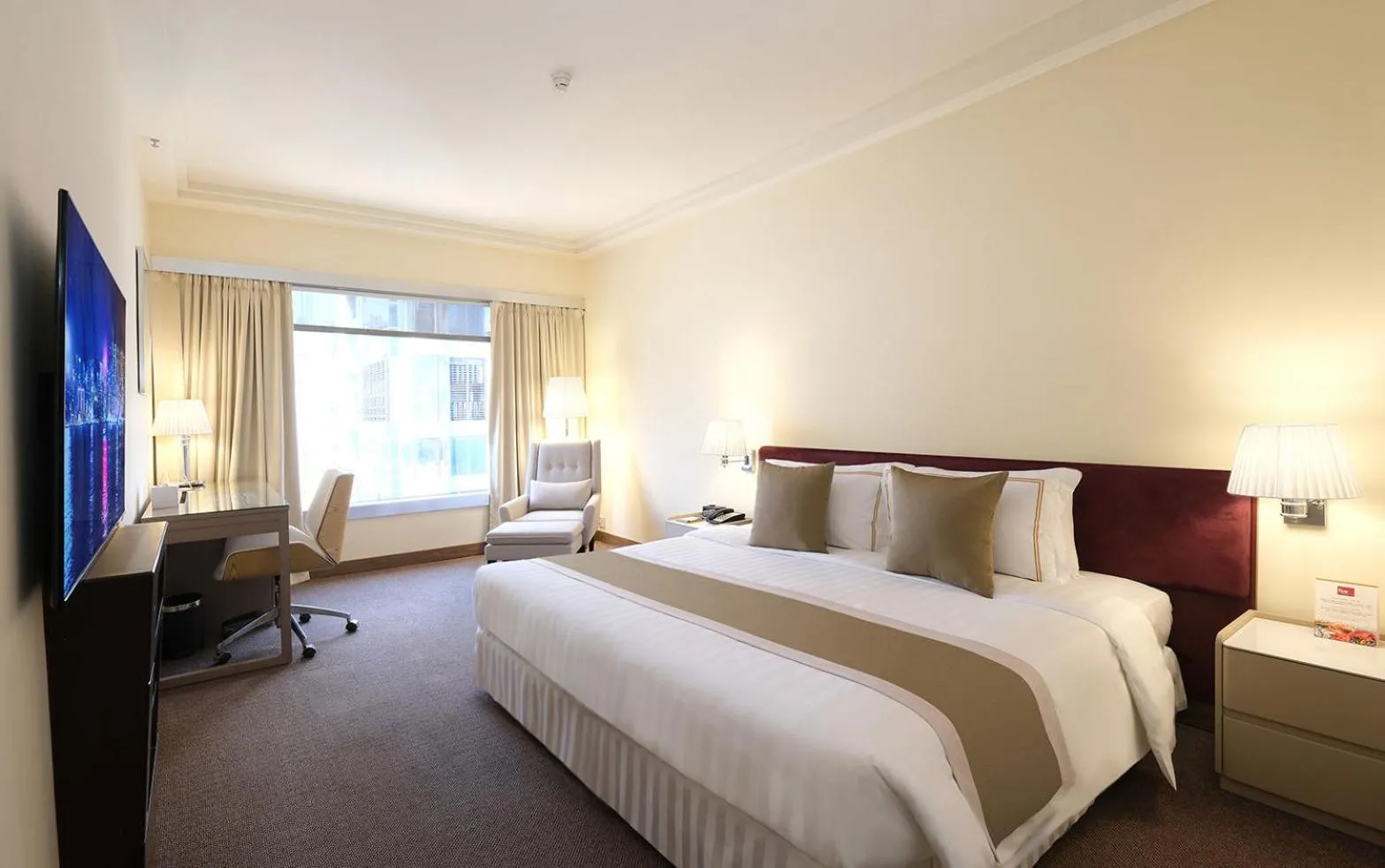 Executive Room with Buffet Breakfast for 2 People (Nonsmoking) in Prudential Hotel
