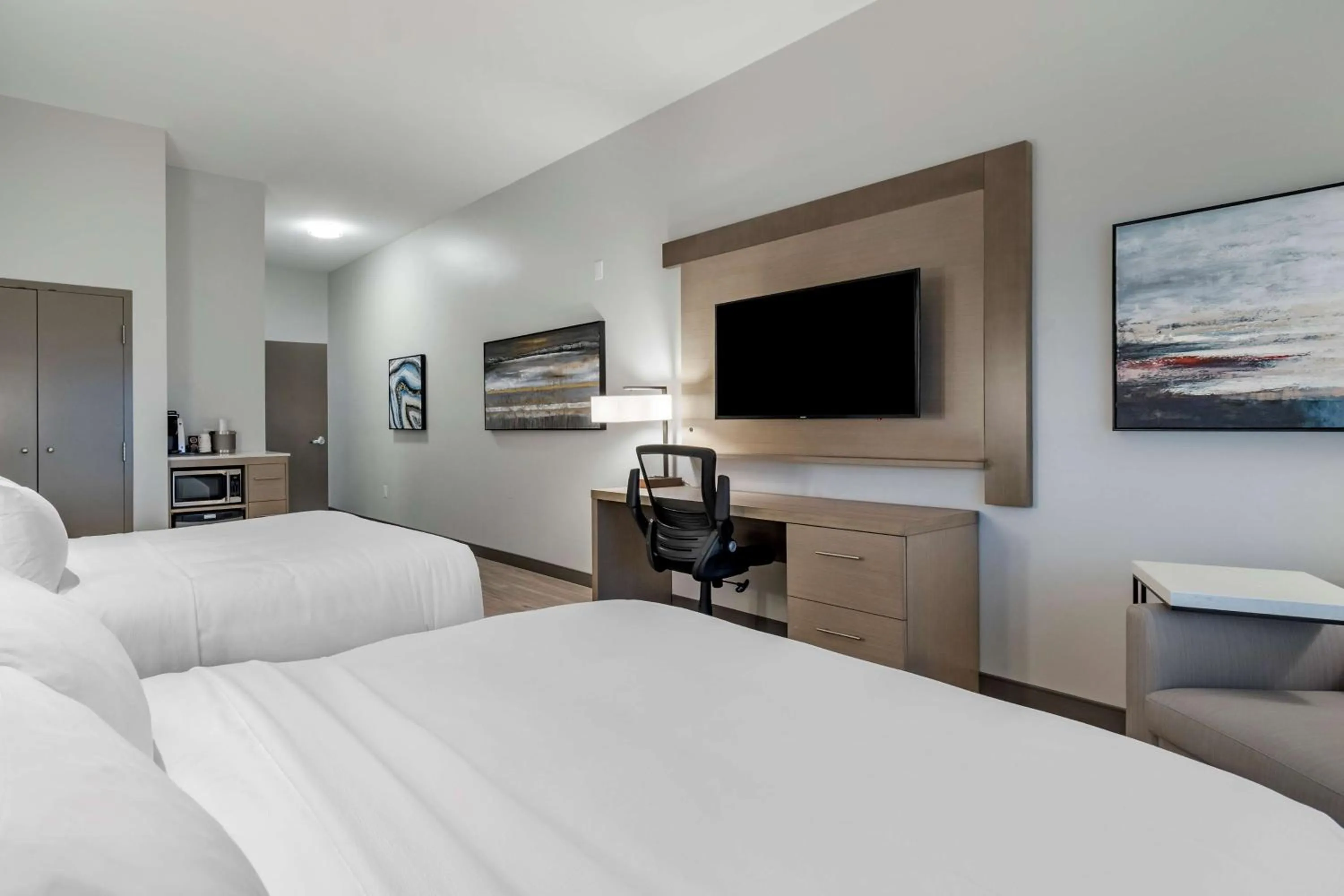 Queen Room with Two Queen Beds in Best Western Premier Prince Albert