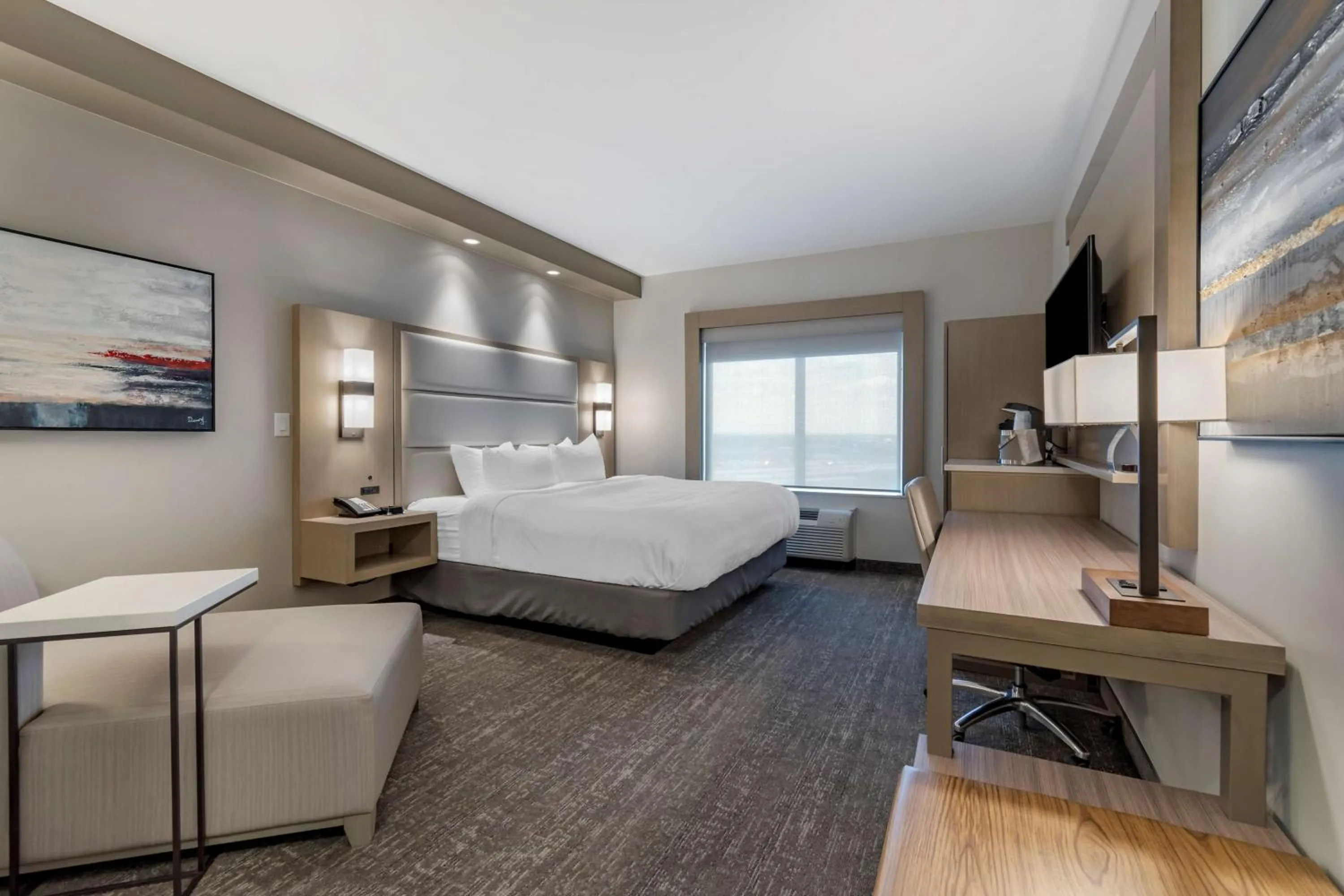 King Suite with Kitchen in Best Western Premier Prince Albert