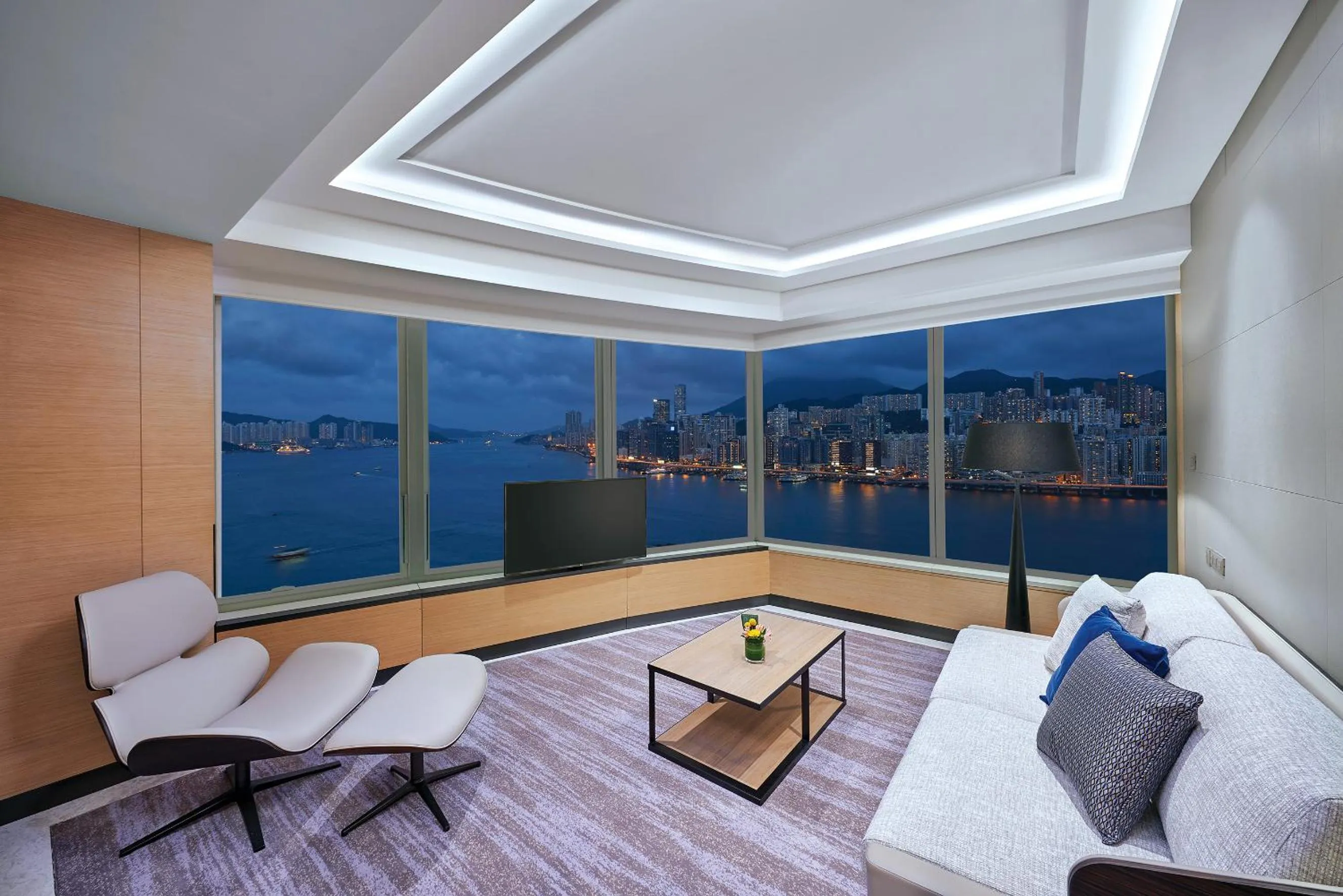 Tower Premium Harbourview Suite in Harbour Grand Kowloon