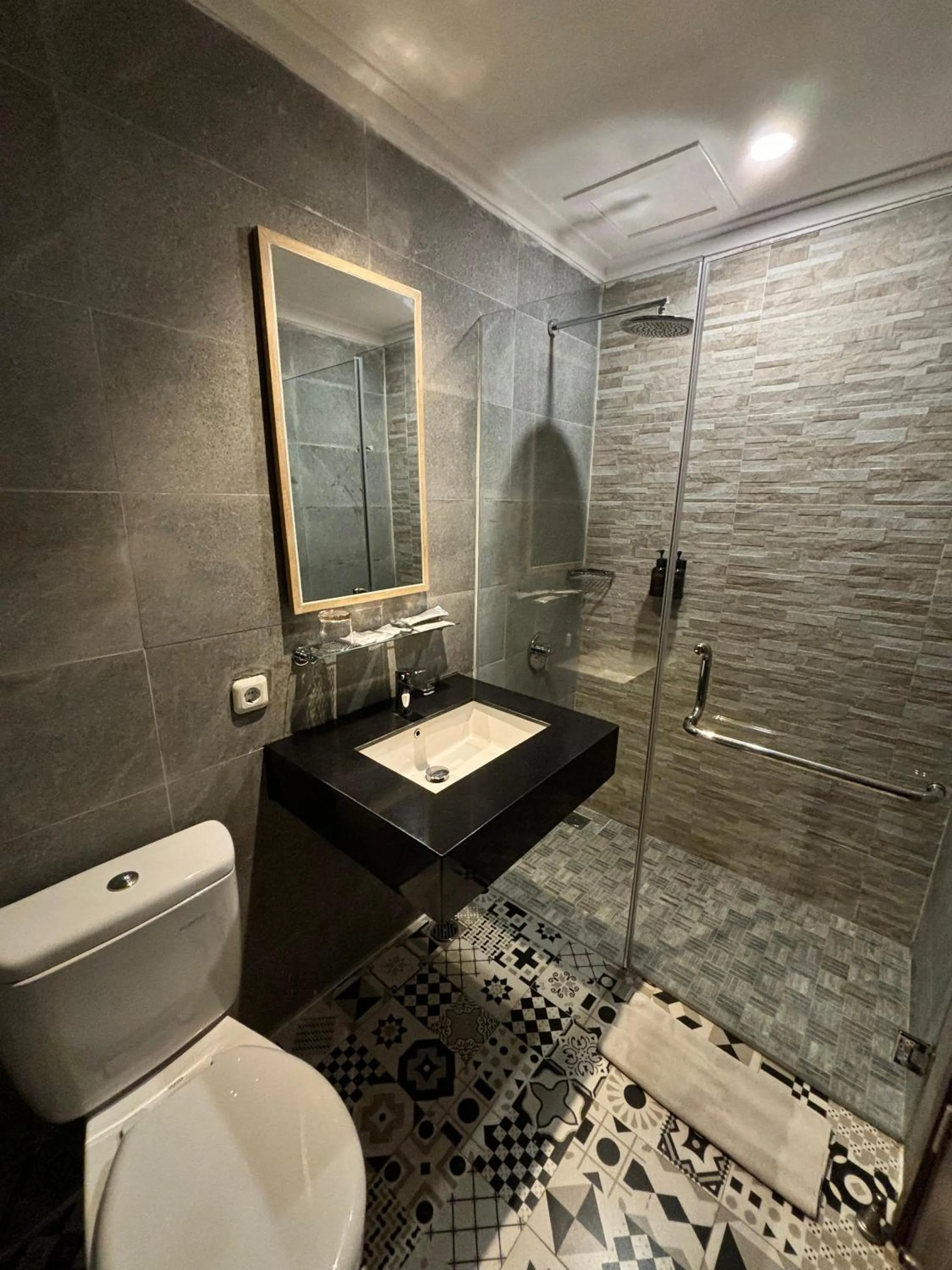 Deluxe Twin Room in Kaloka Airport Hotel