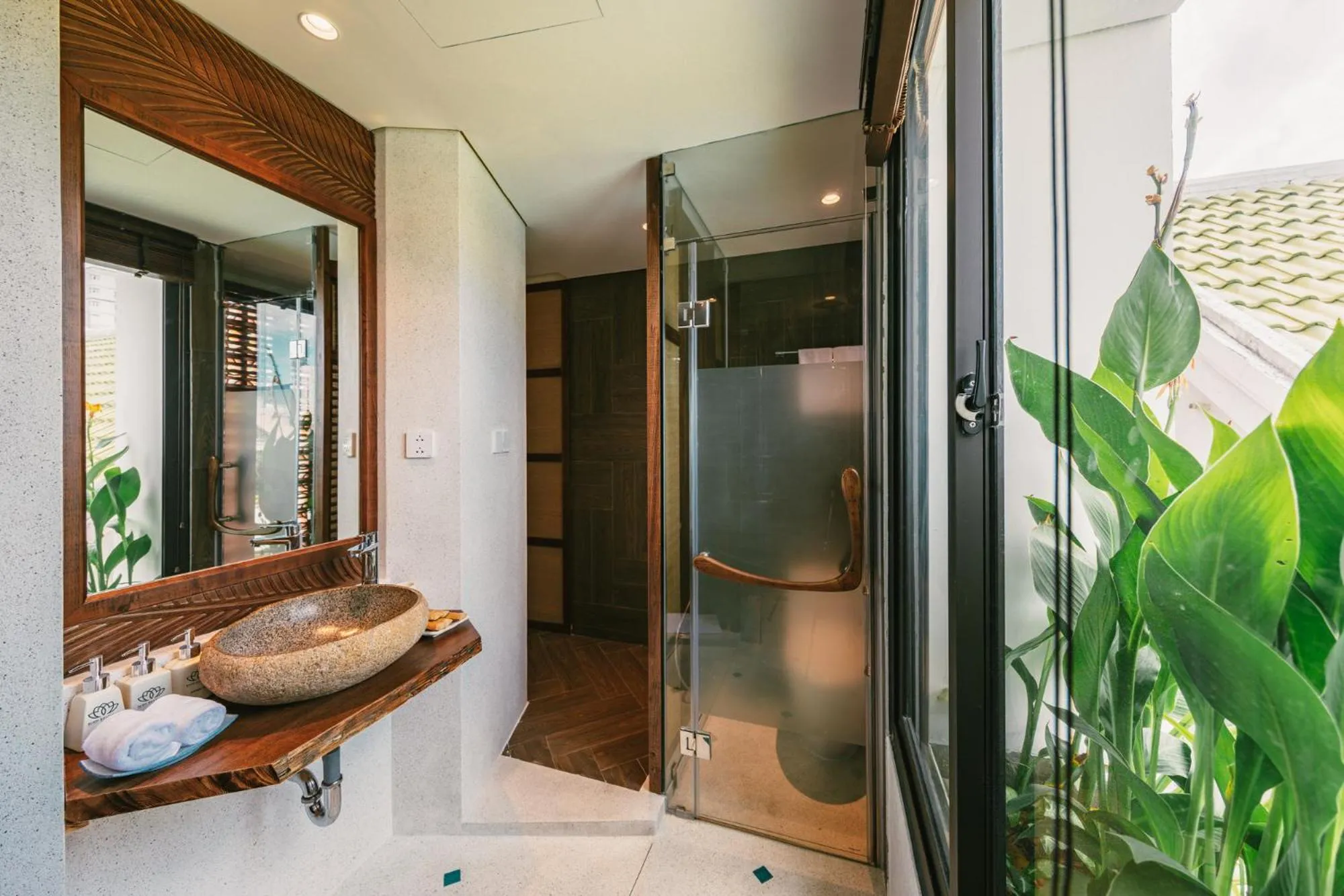 Double Room with Garden View in Minh Boutique