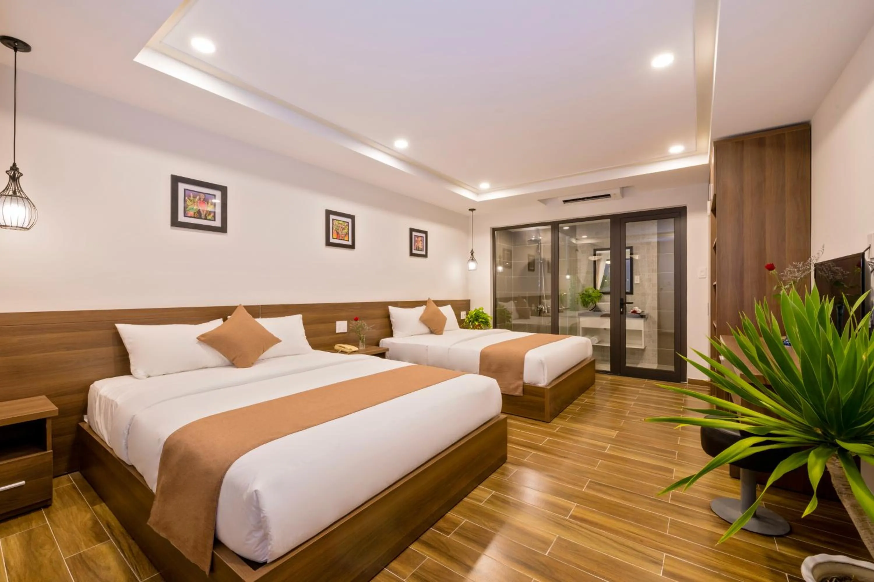 Deluxe Triple Room in Brother Villa Hoi An