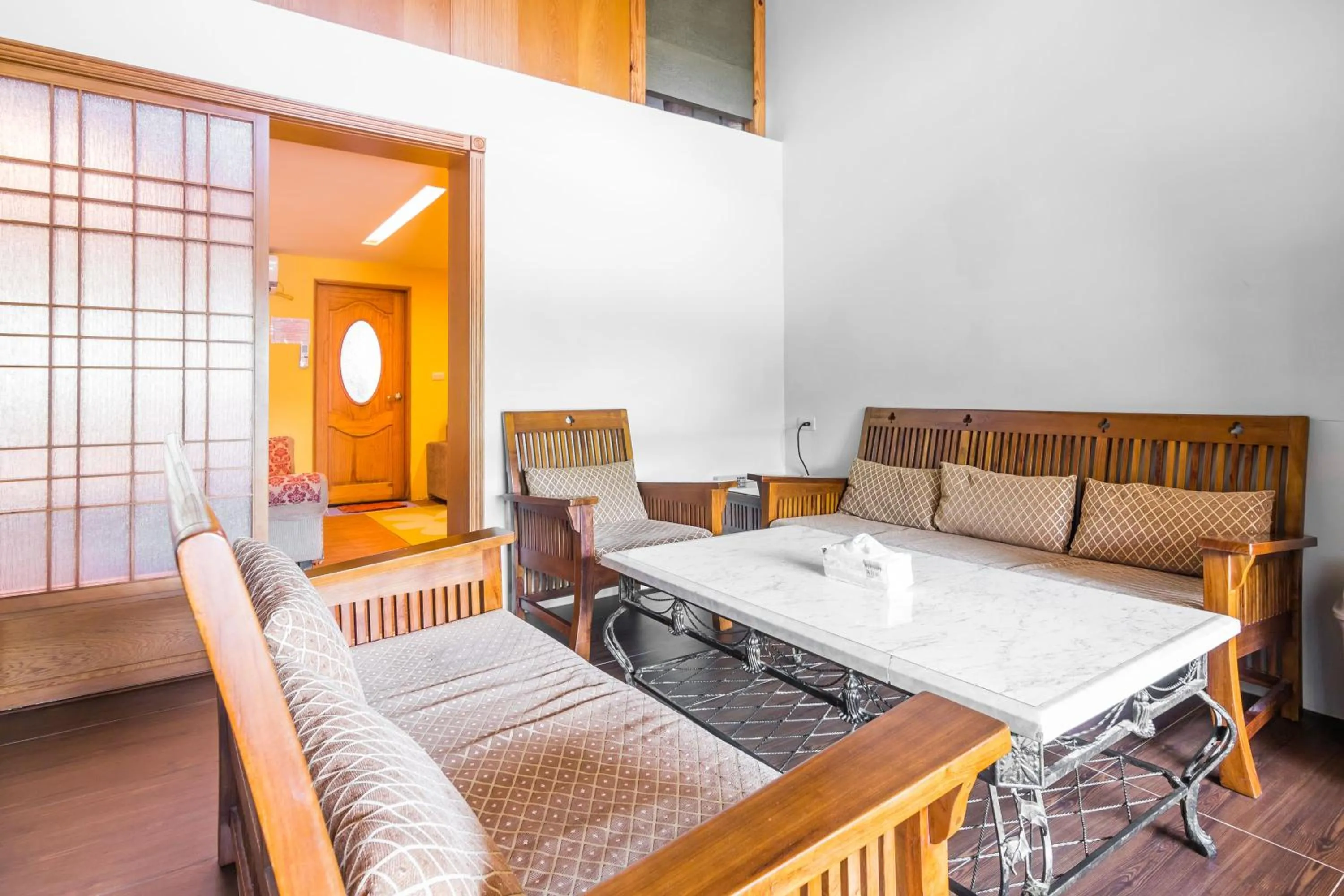 Family Room with Spa Bath and Mountain View in Kenting Maya-House B&B