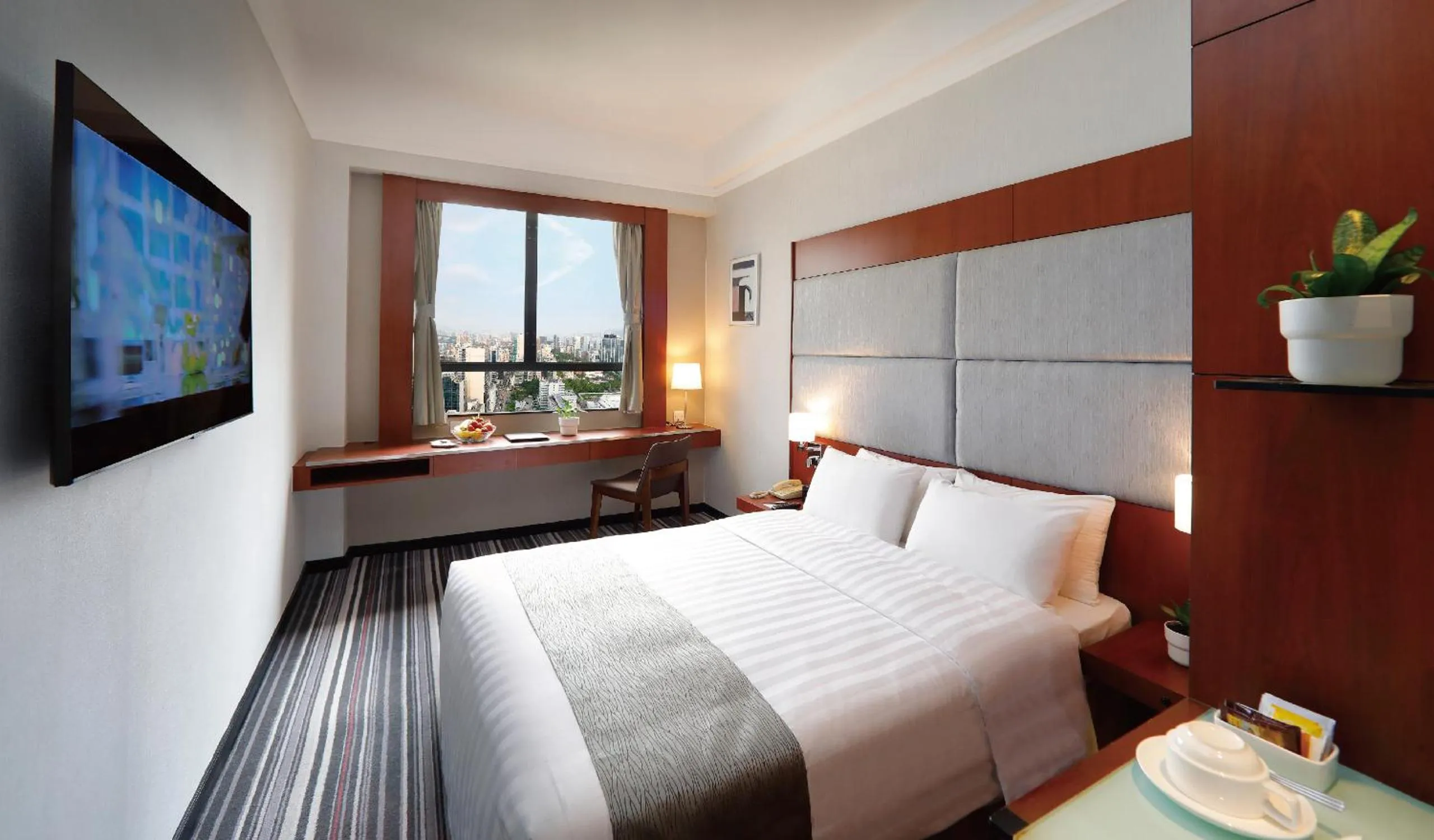 City Vista Double Room  in B P International
