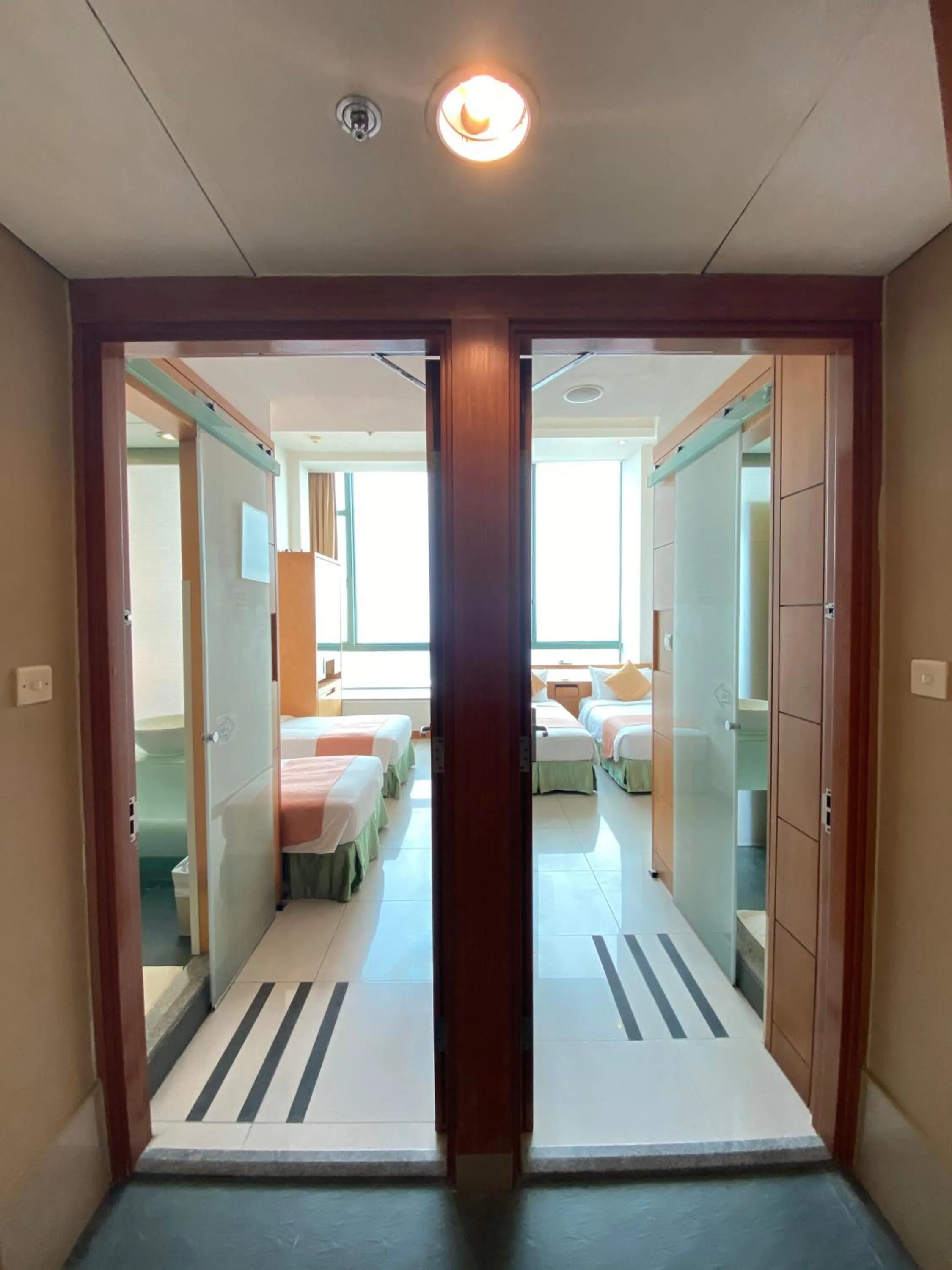 Family Adjoining Room in Rambler Garden Hotel