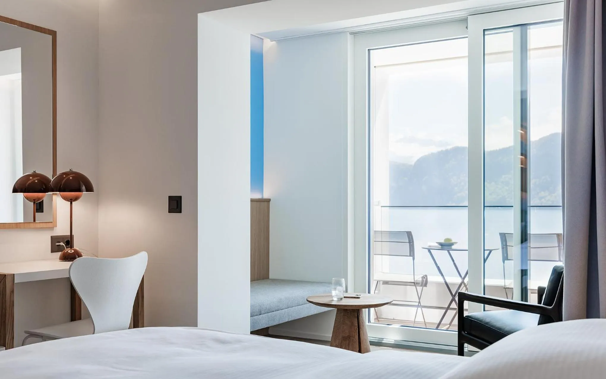 Deluxe Double Room with Lake View in Campus Hotel Hertenstein