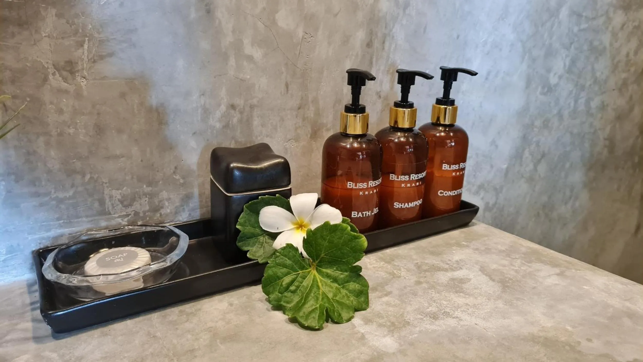 Deluxe Double Room with Beach Front in Bliss Resort Krabi