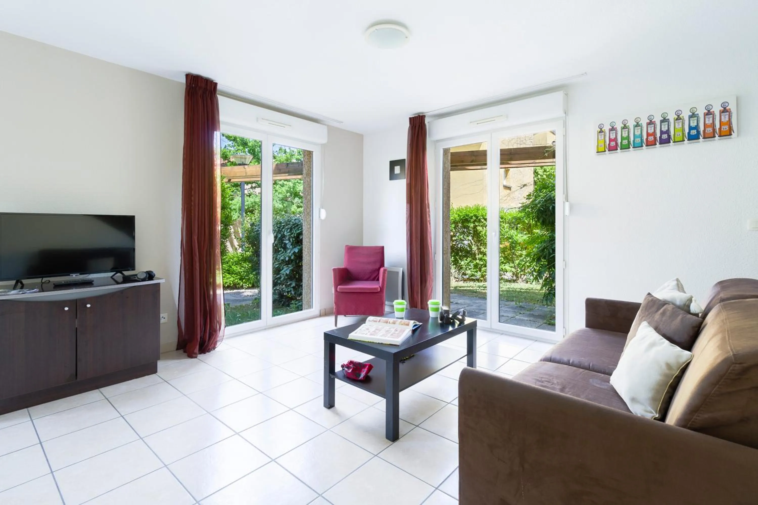 Two-Bedroom Apartment (6 Adults) in Garden & City Lyon - Marcy