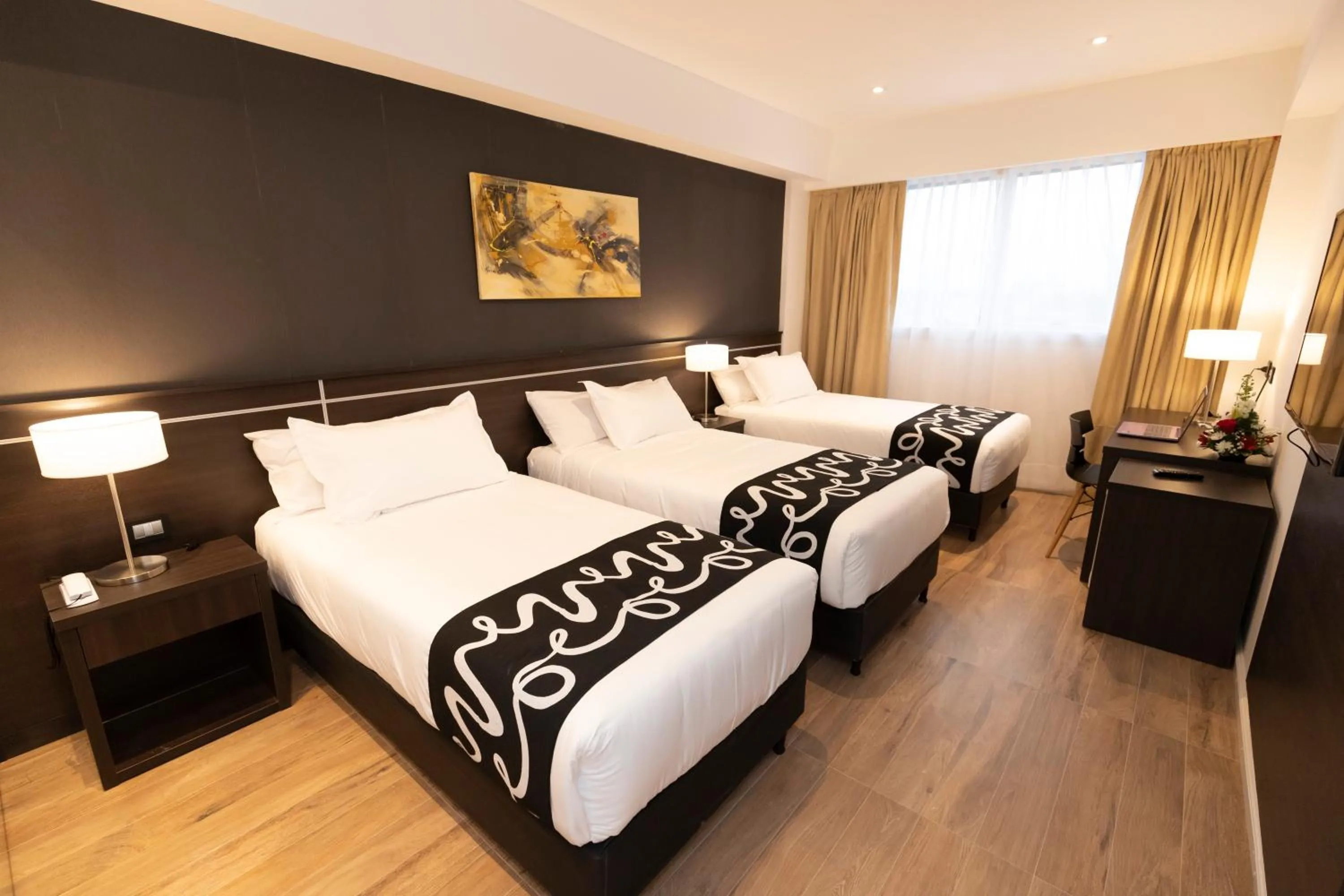 Superior Triple Room in Amerian Rafaela Hotel