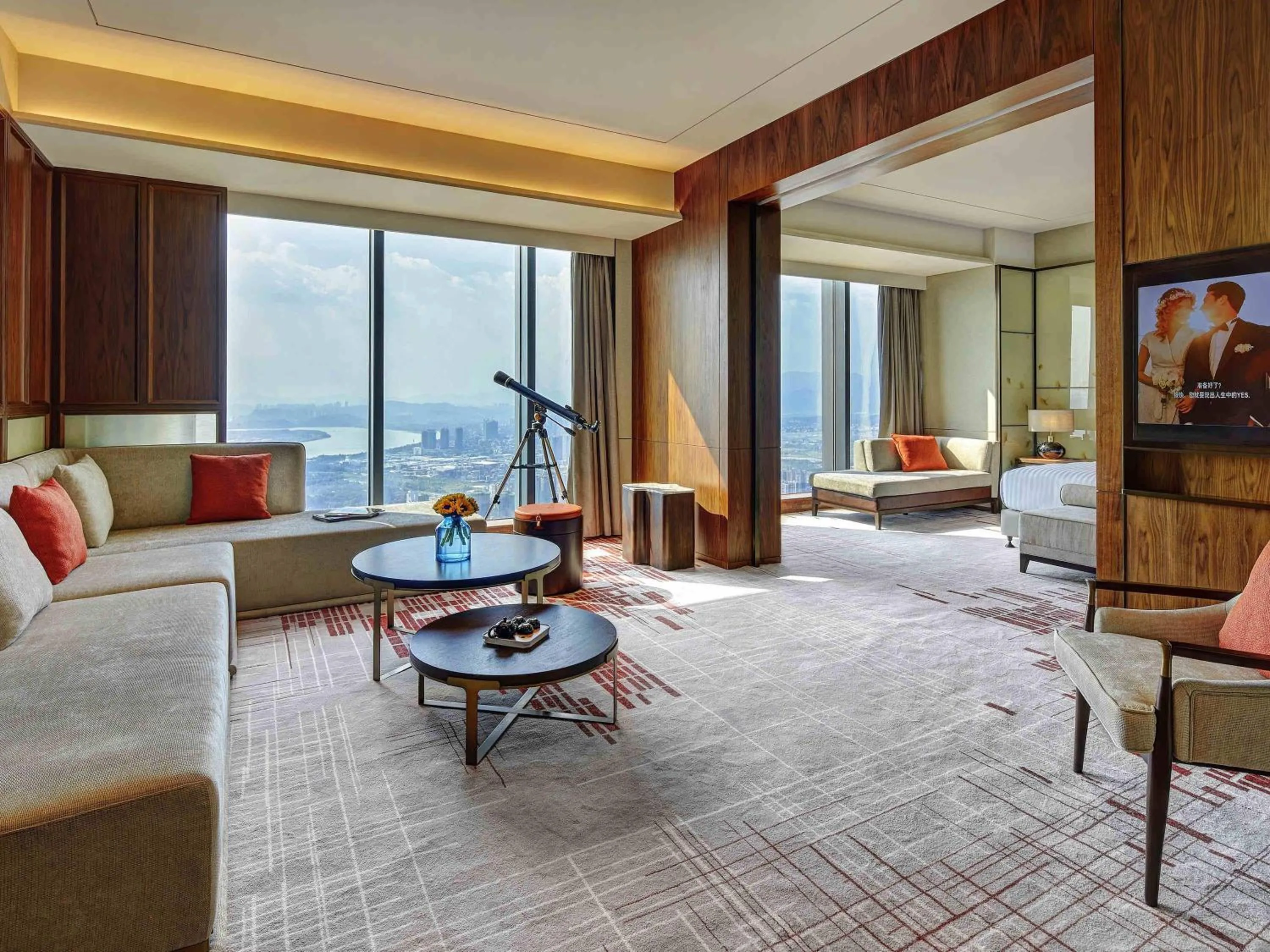Deluxe King Suite with River View and Lounge Access - High Floor in Pullman Huizhou Kaisa