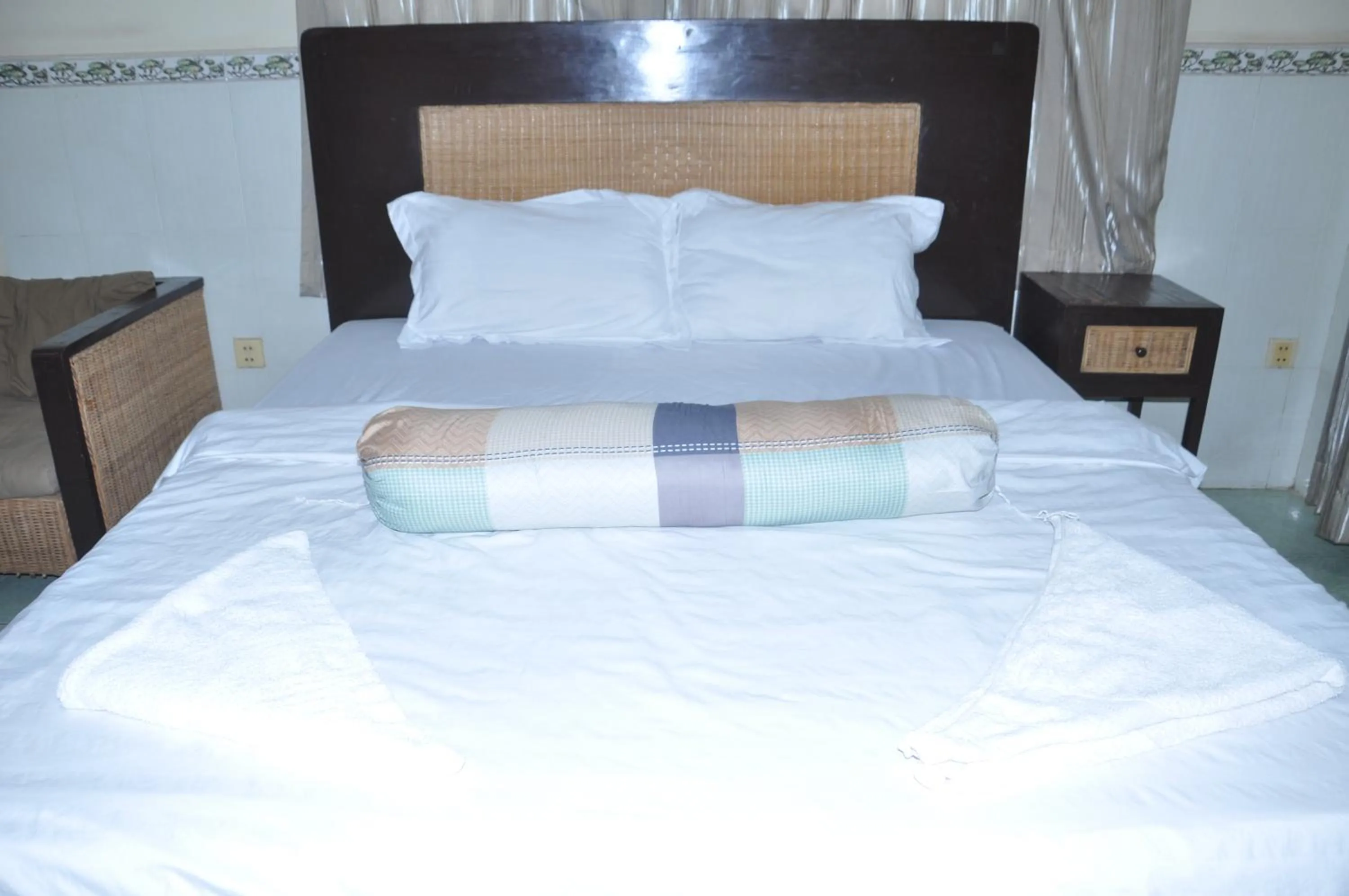 Double Room with Balcony in Velkommen Guesthouse Phnom Penh