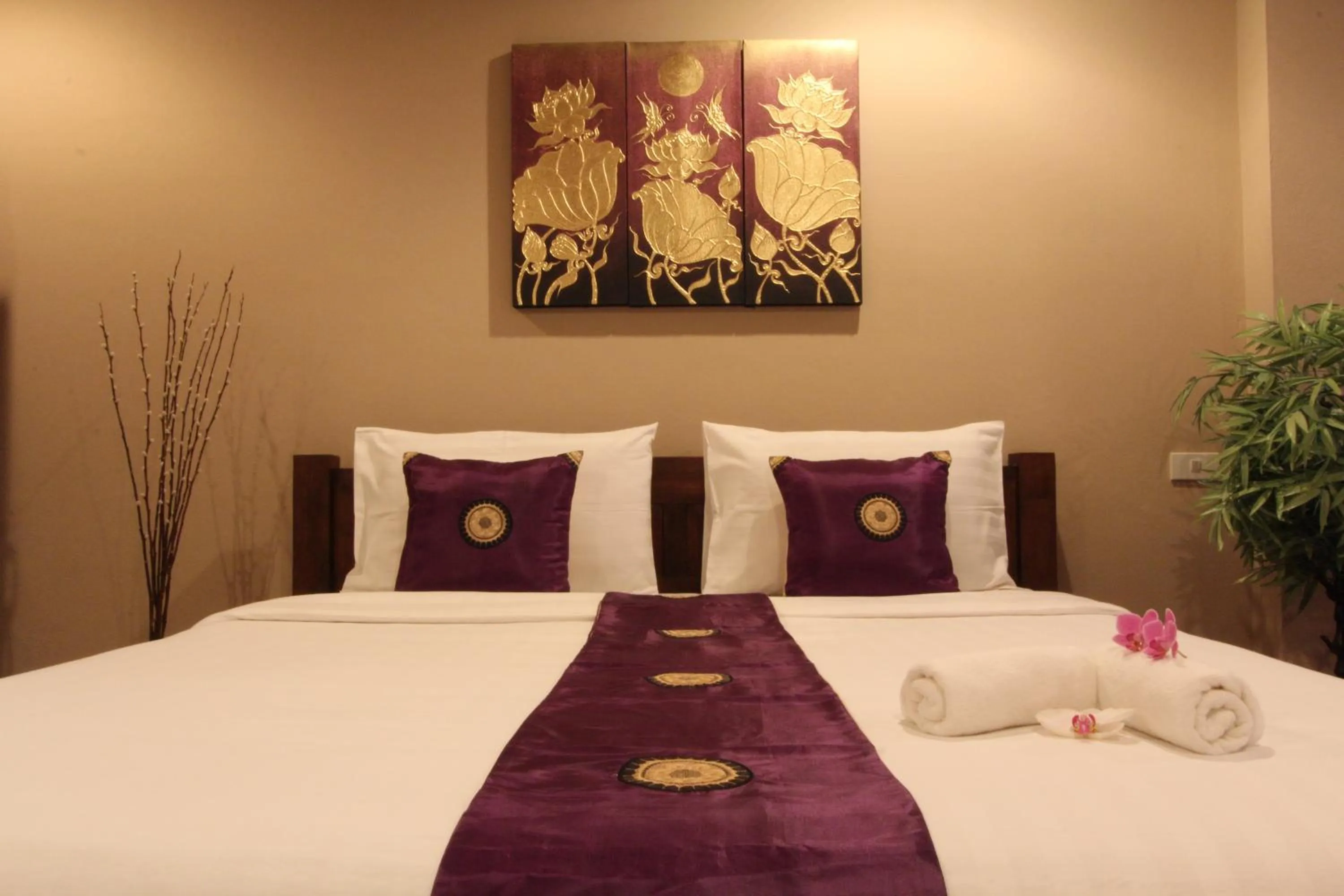 Superior Double Room in Thongran's House