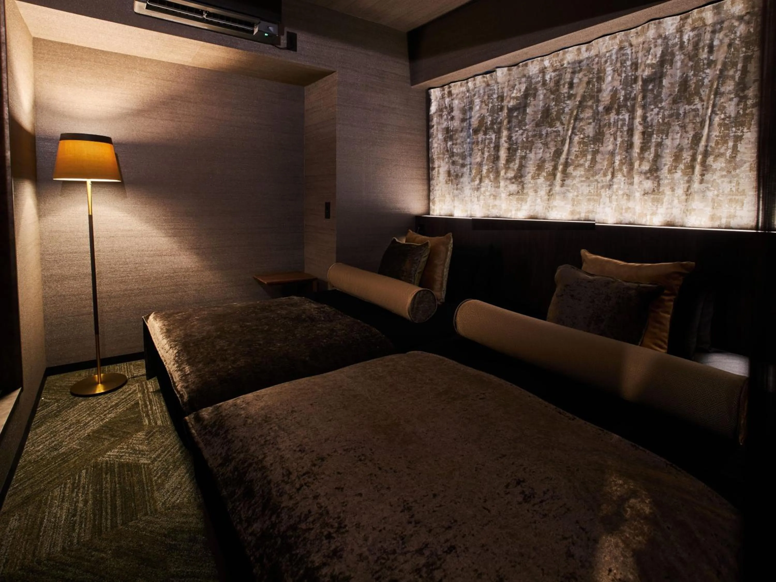 Designer's Deluxe Twin in Roppongi Hotel S