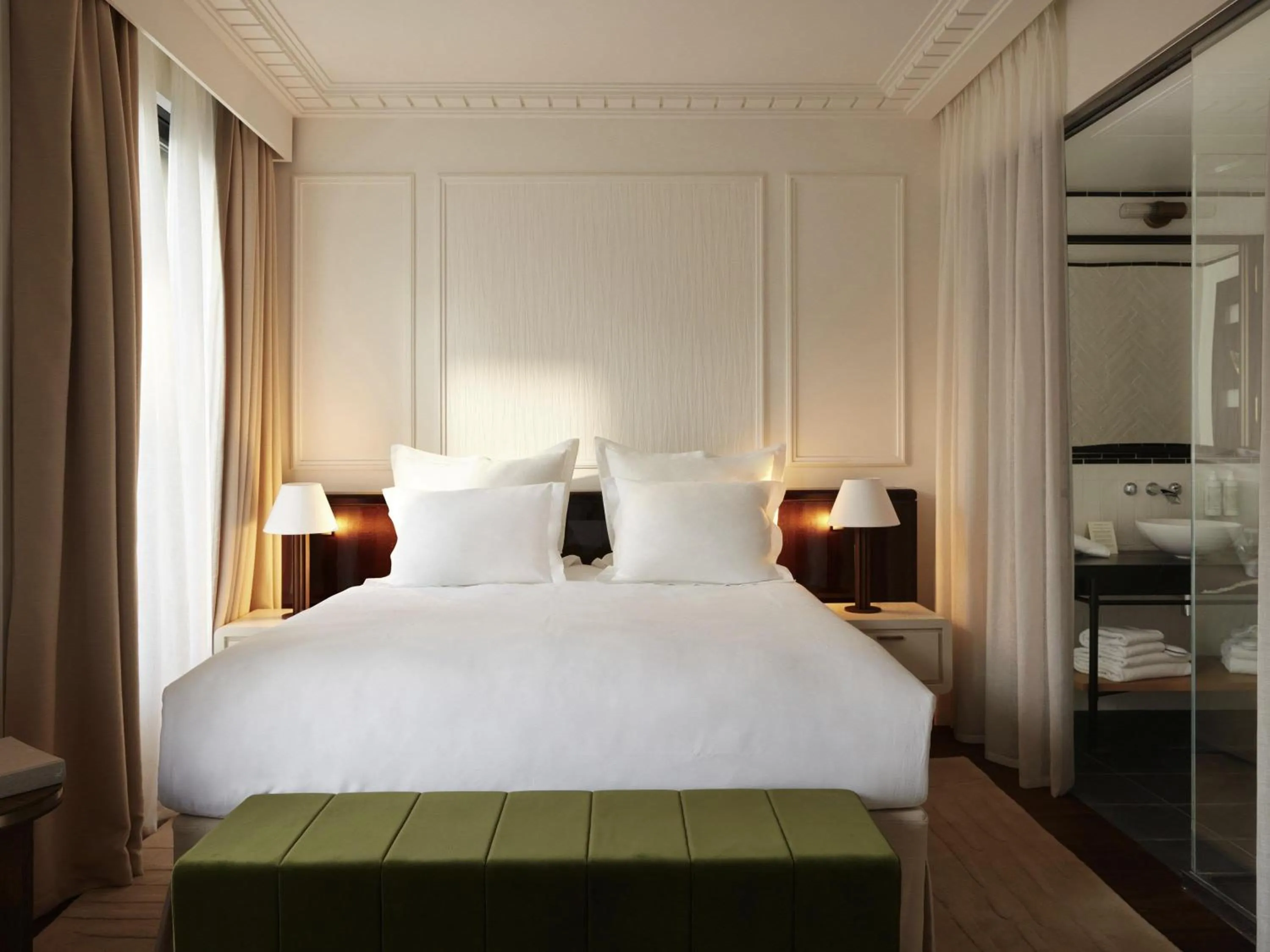 Deluxe Double or Twin Room in Maison Delano Paris