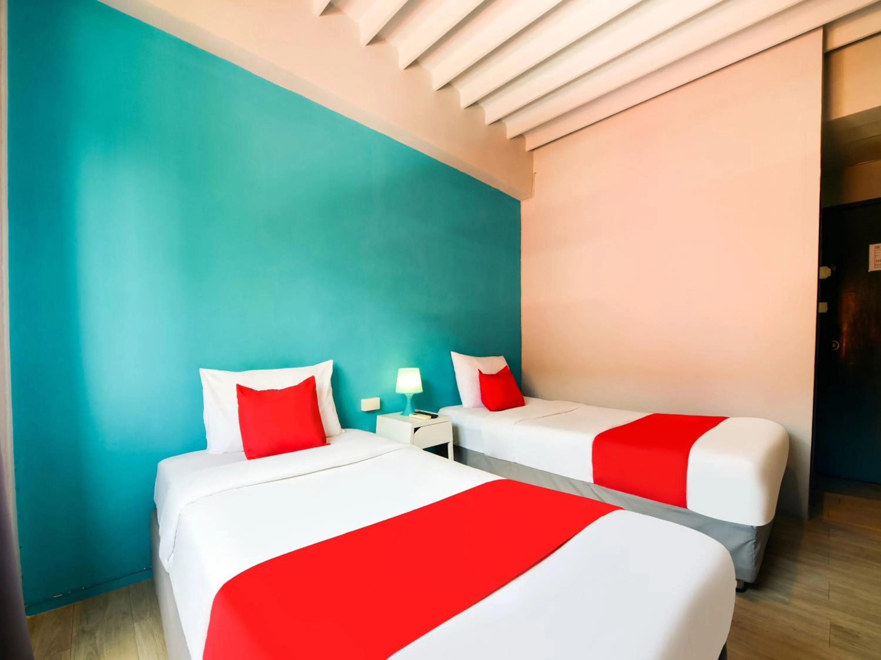 Superior Twin Room - single occupancy in Sweet Pound Hotel