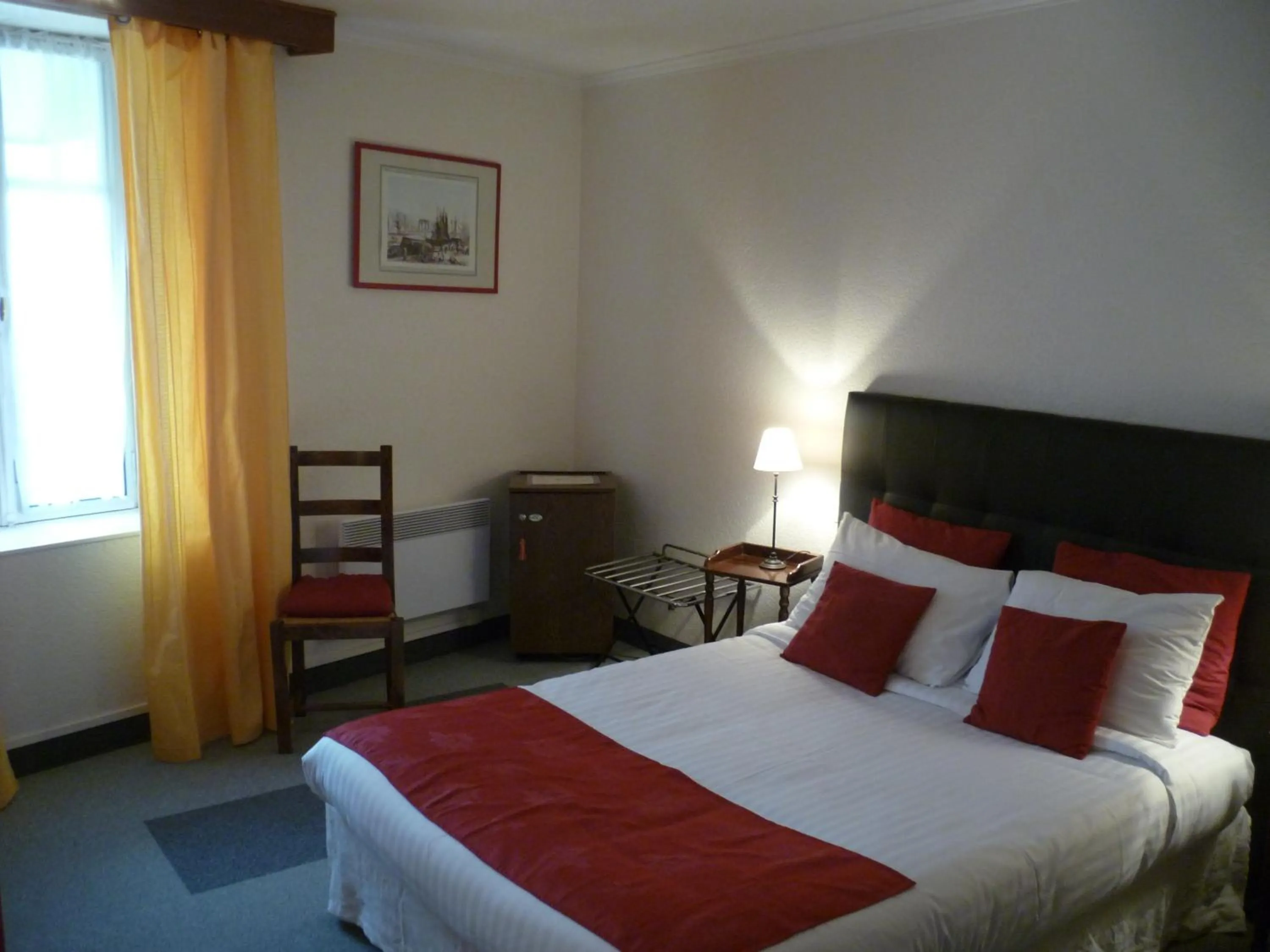 Comfort Double Room in The Originals Boutique, Hôtel Clos Sainte Marie, Nevers