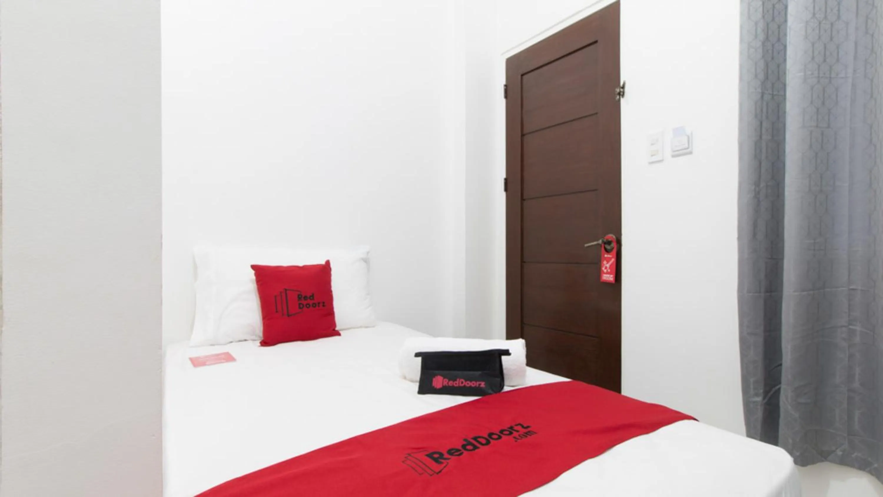 Double Room in RedDoorz near Liceo De Cagayan University Highschool