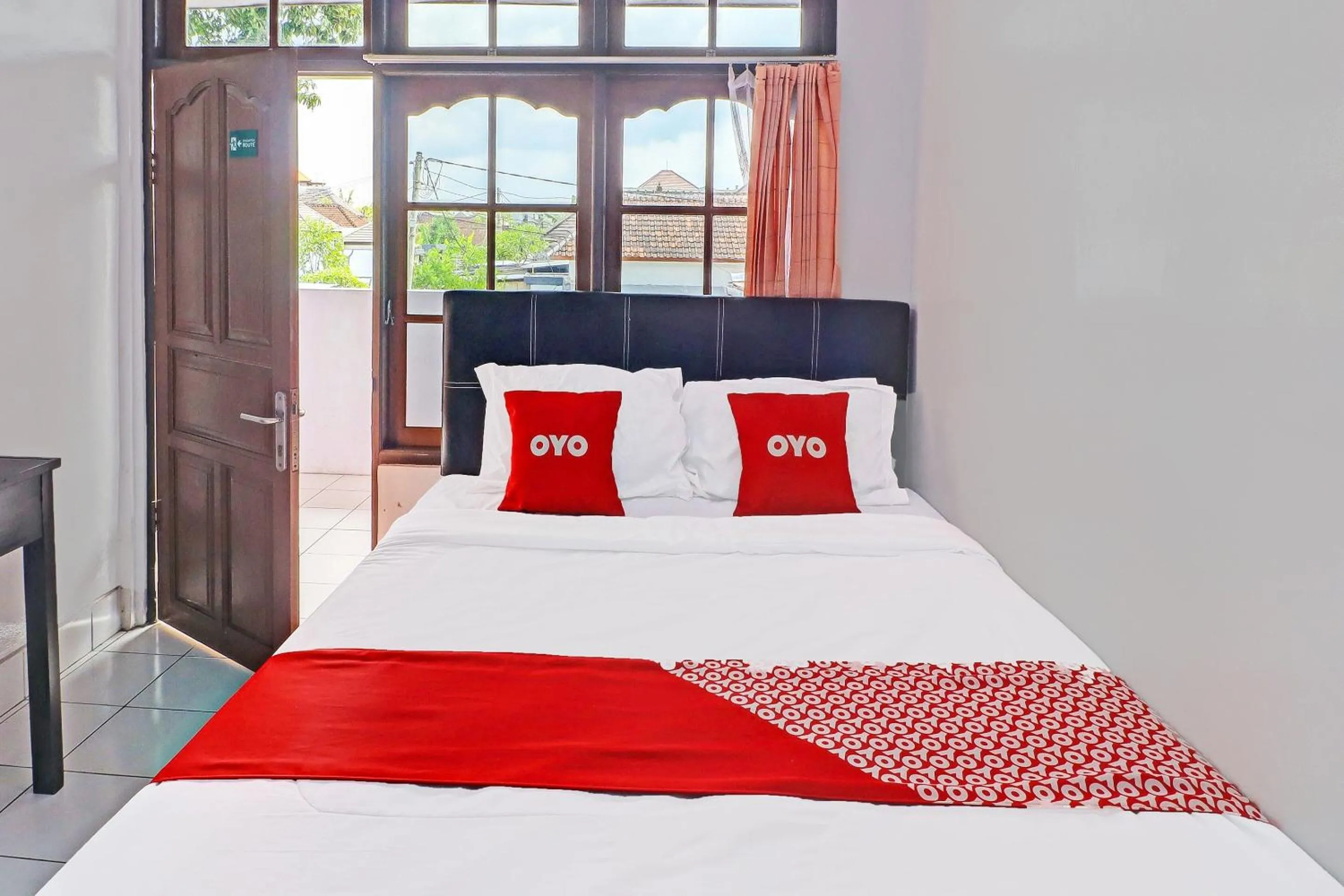 Standard Double Room in Hotel O Gusti Residence