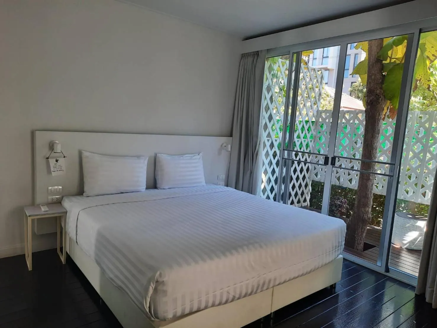 King Room with Balcony in Cochet