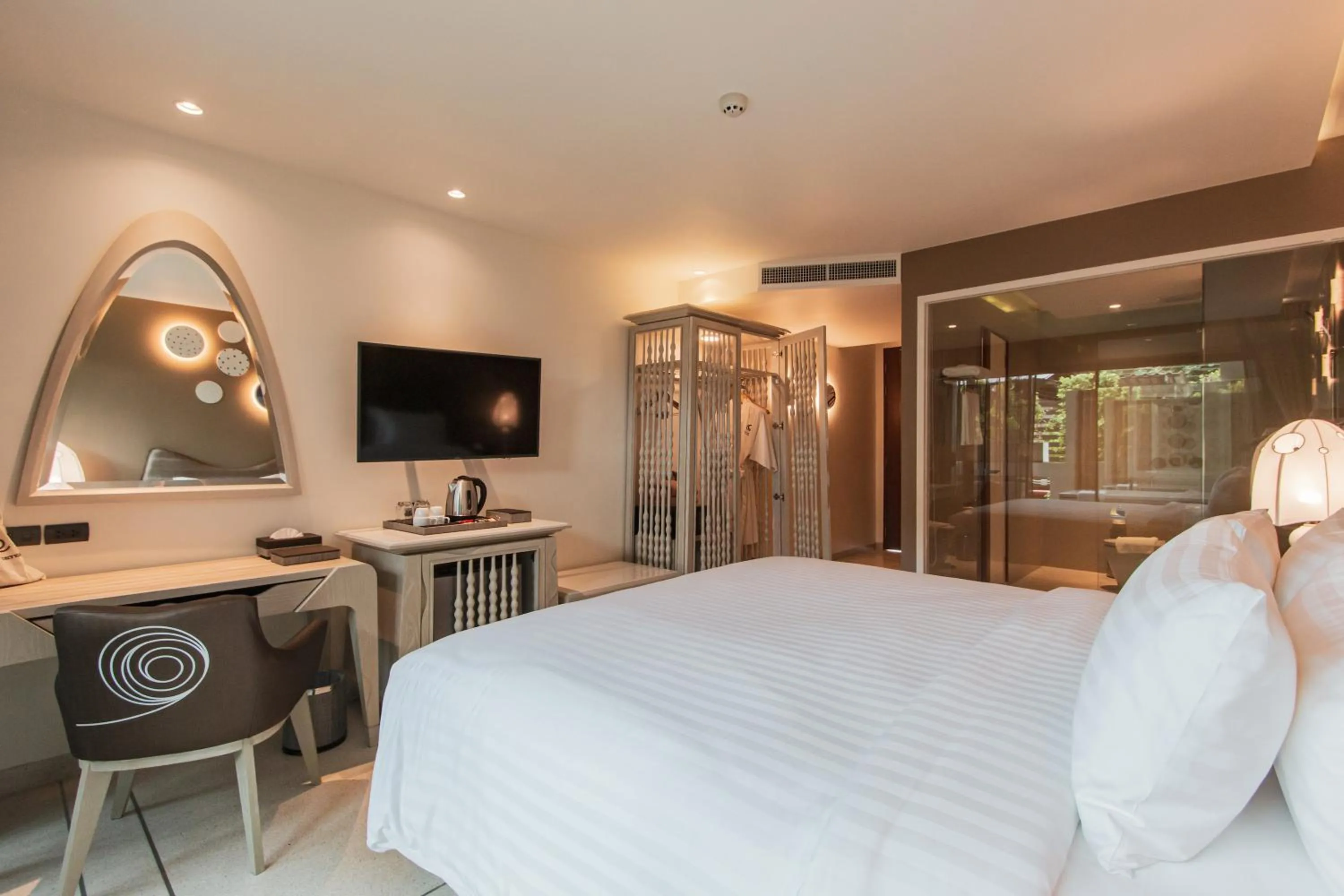 Superior with Jacuzzi in Rachabhura Hotel