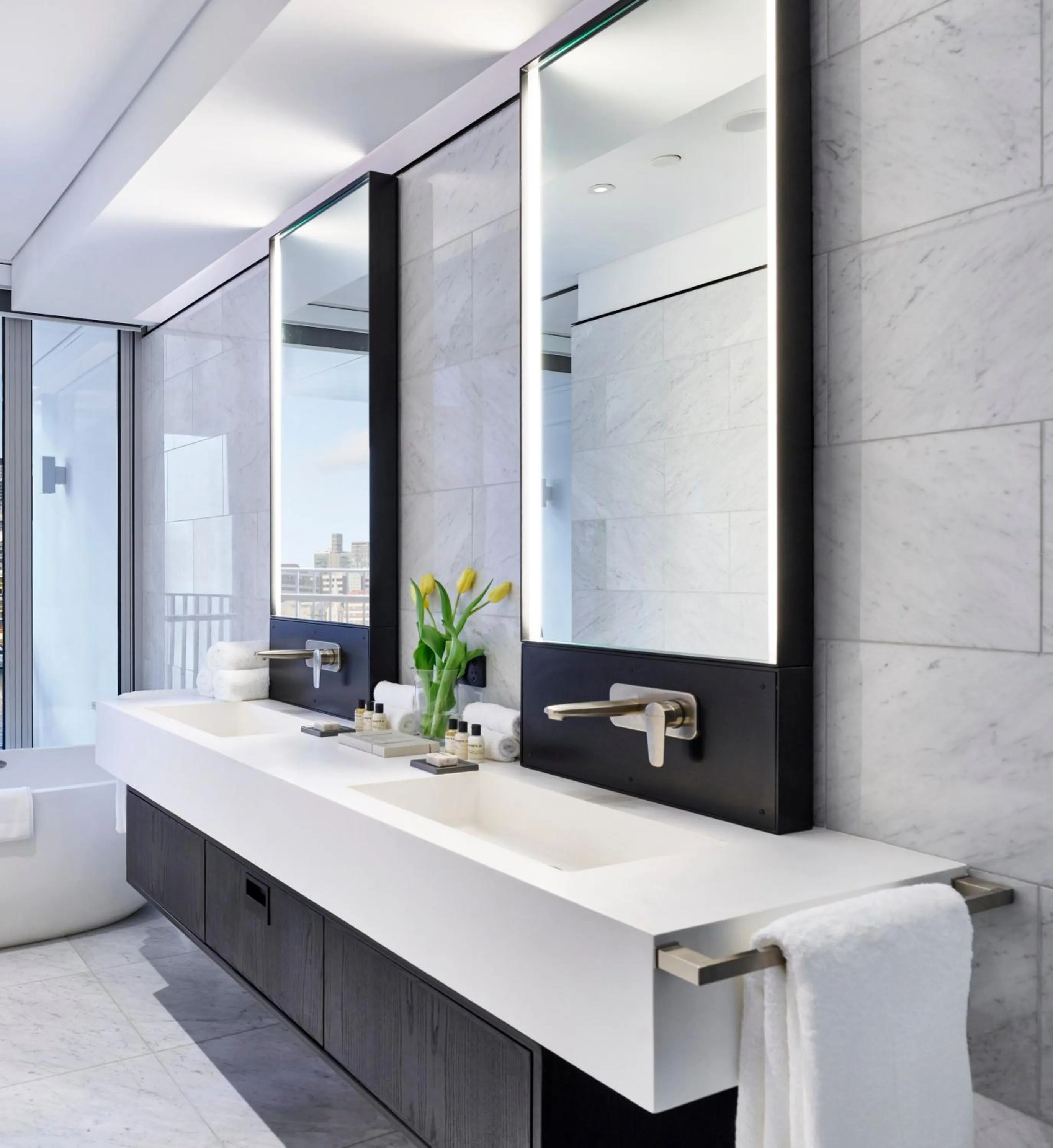 Rooftop King Room with Balcony in Park Hyatt Auckland