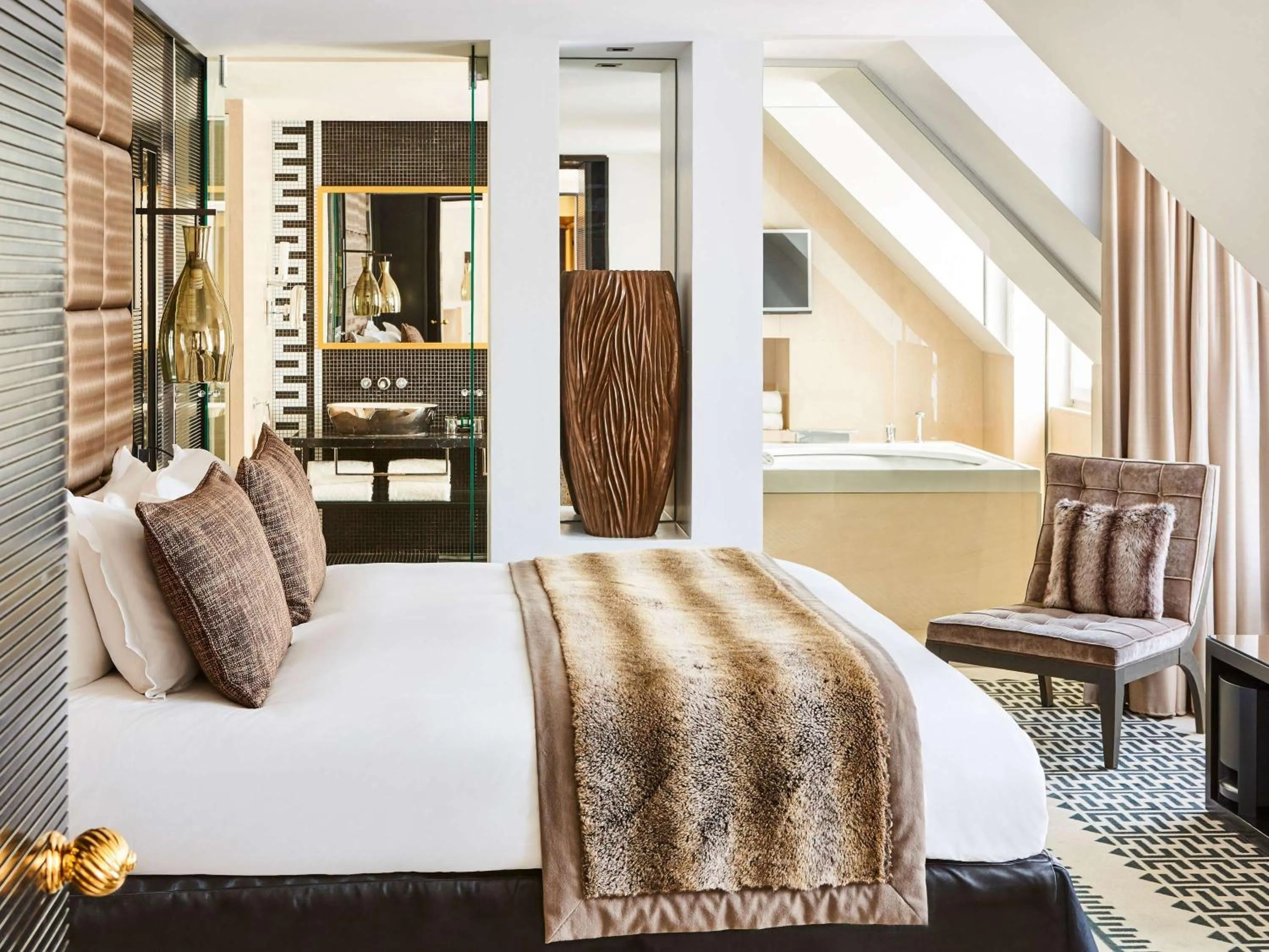 Couture Apartment with King Bed and View in Sofitel Paris Le Faubourg