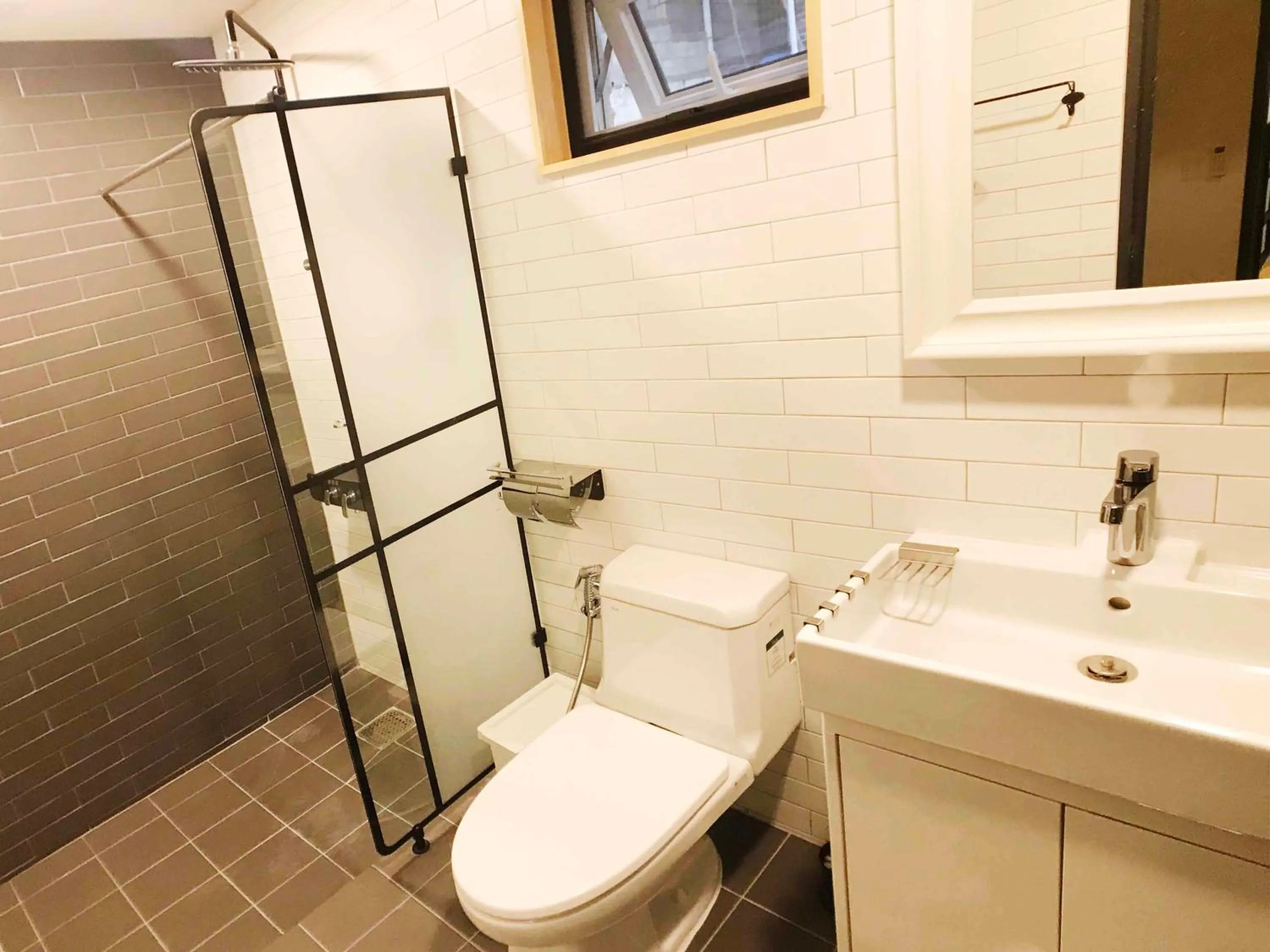 Family Room with Private Bathroom in Seoul Cube Itaewon