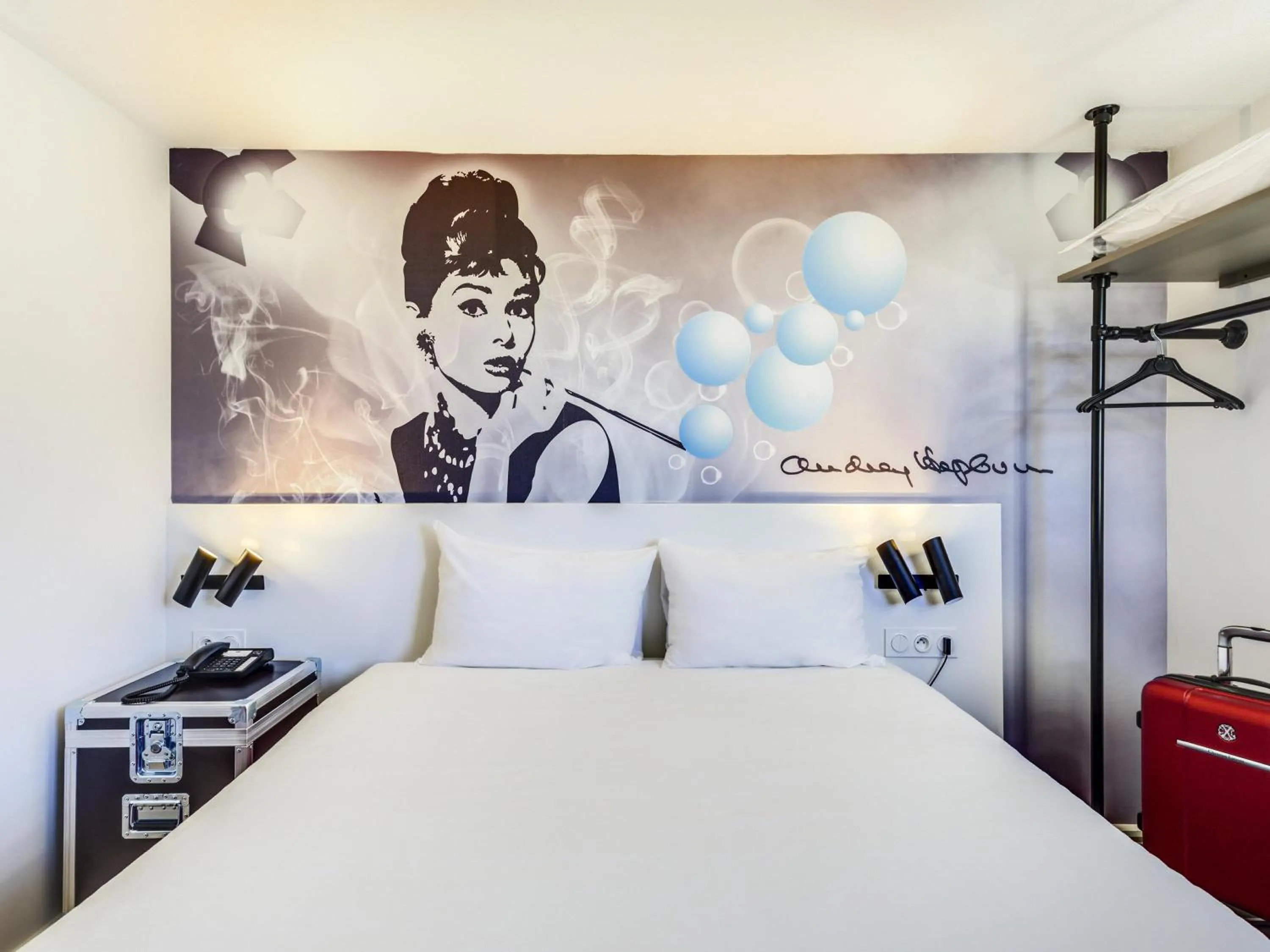 Standard Room with 1 Double Bed in Ibis Styles Paris Saint Denis La Plaine