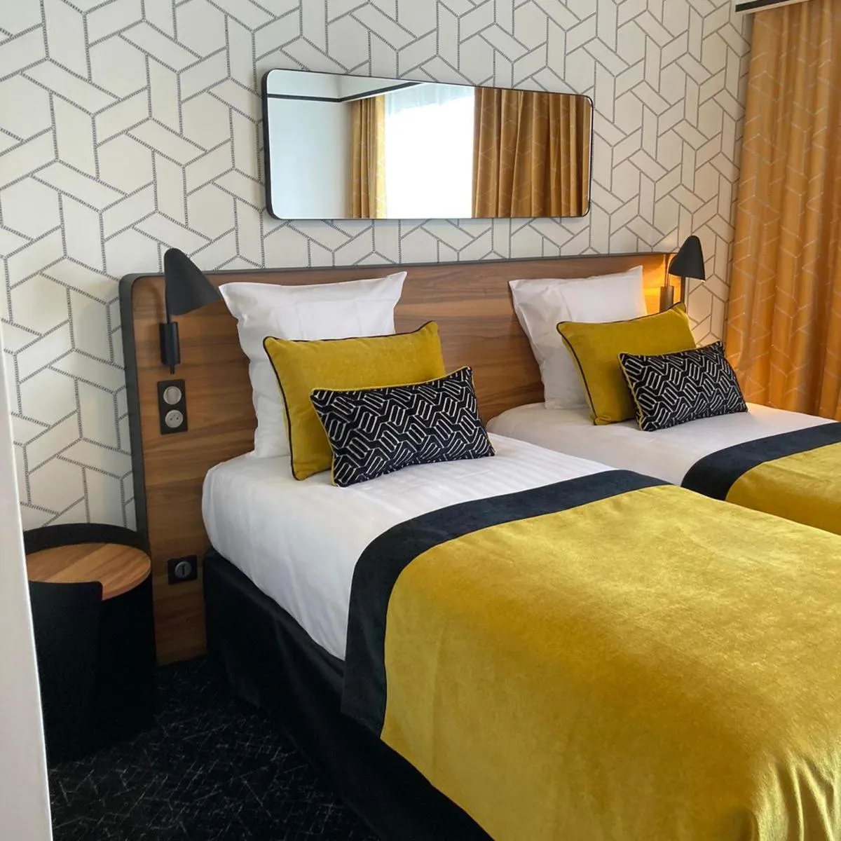 Deluxe Double or Twin Room in Hotel Vacances Bleues Villa Modigliani