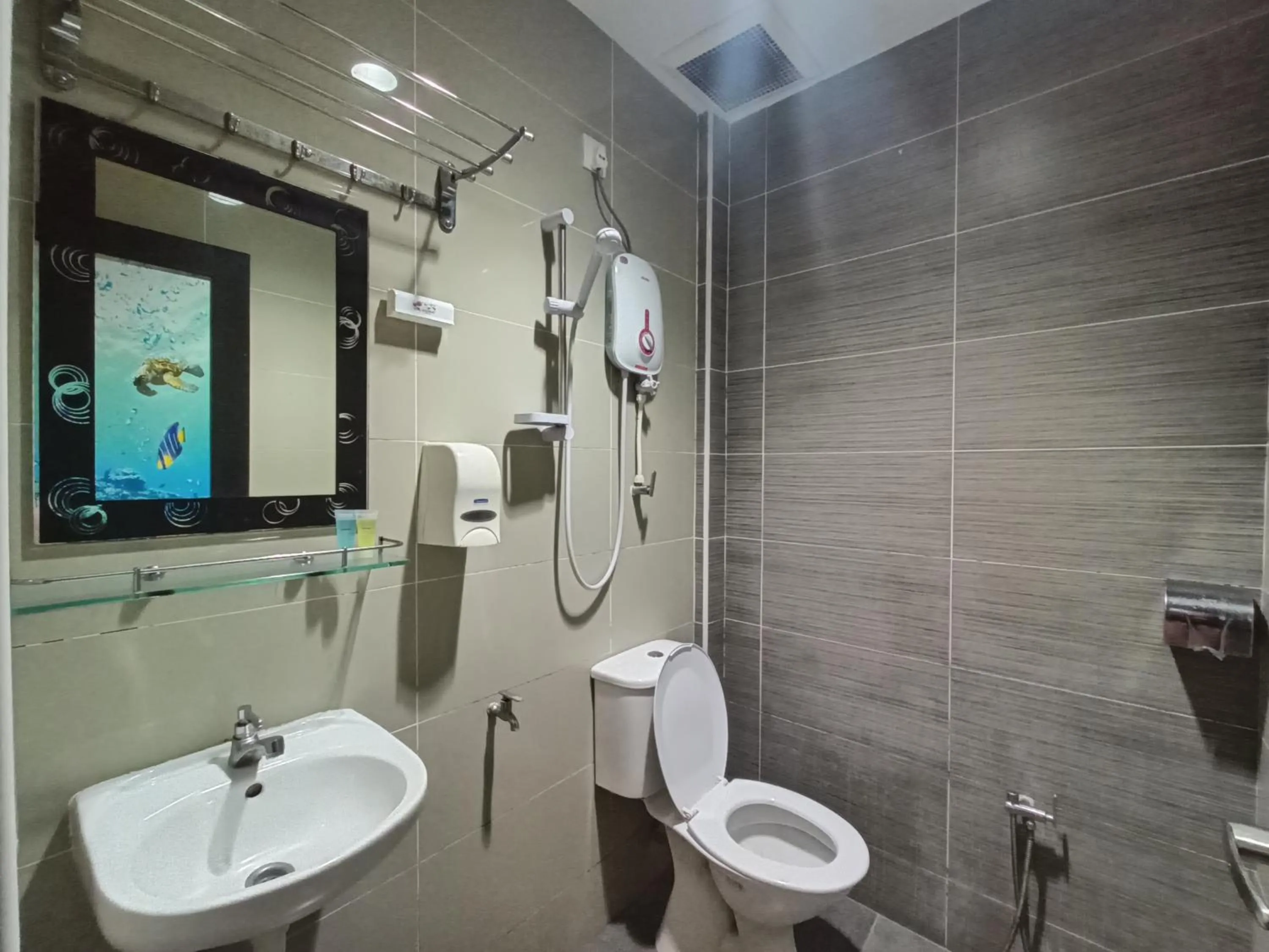 Standard King Room in Anggerik Garden Hotel - AG Hotel