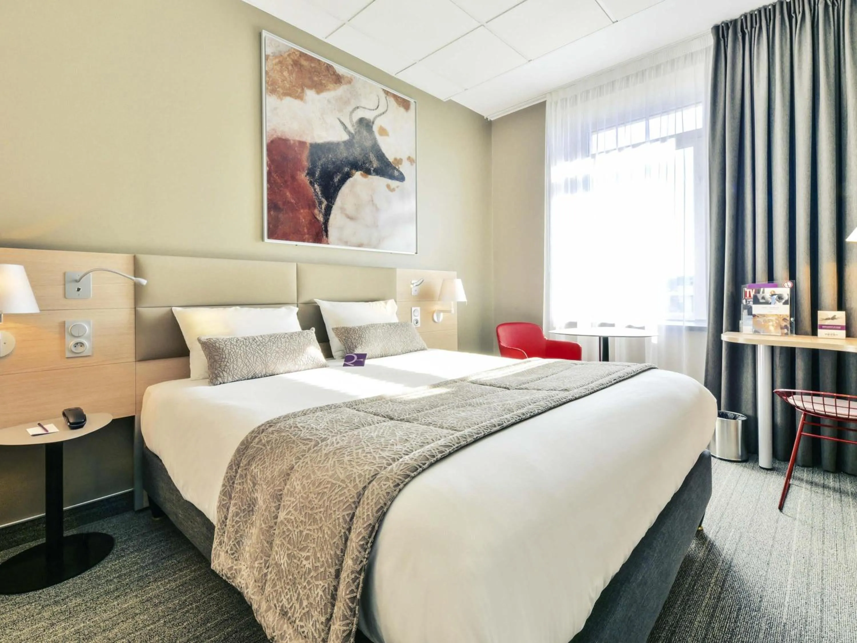 Classic Double Room Â with Shower - single occupancy in Mercure Périgueux Centre Historique