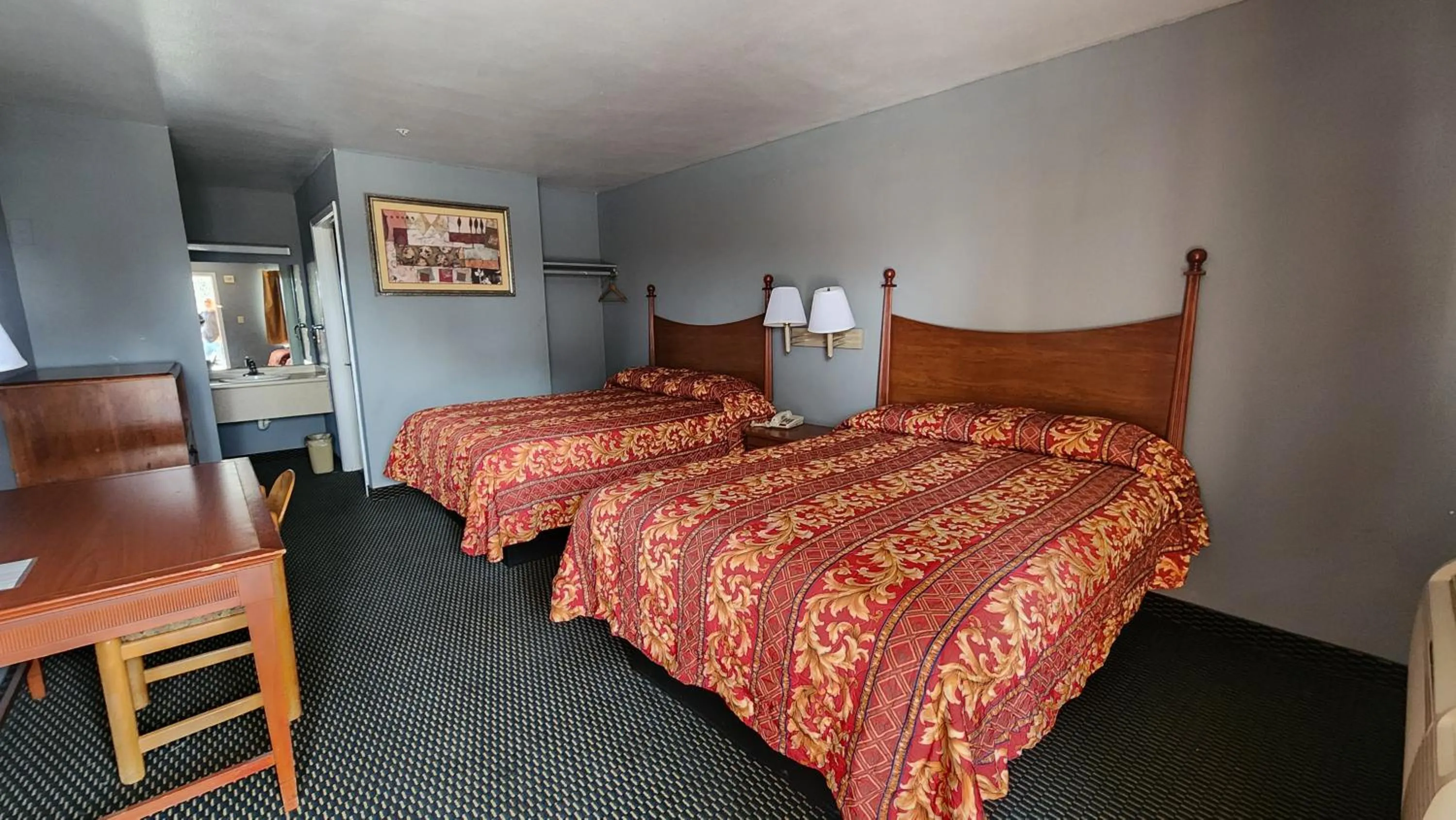 2 Queen Beds Non-Smoking in Benbrook Inn & Suites