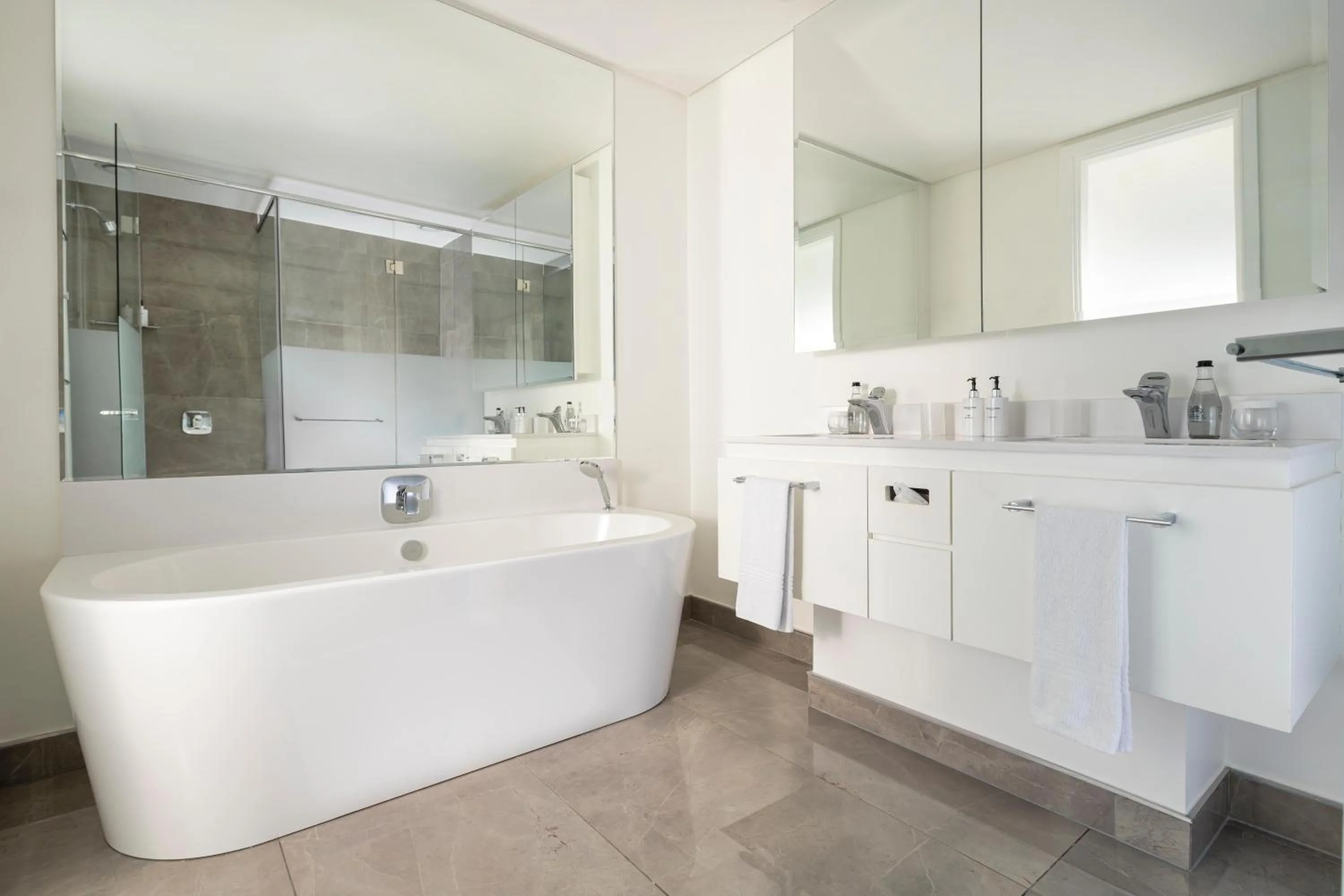 Deluxe Apartment - single occupancy in The Leonardo