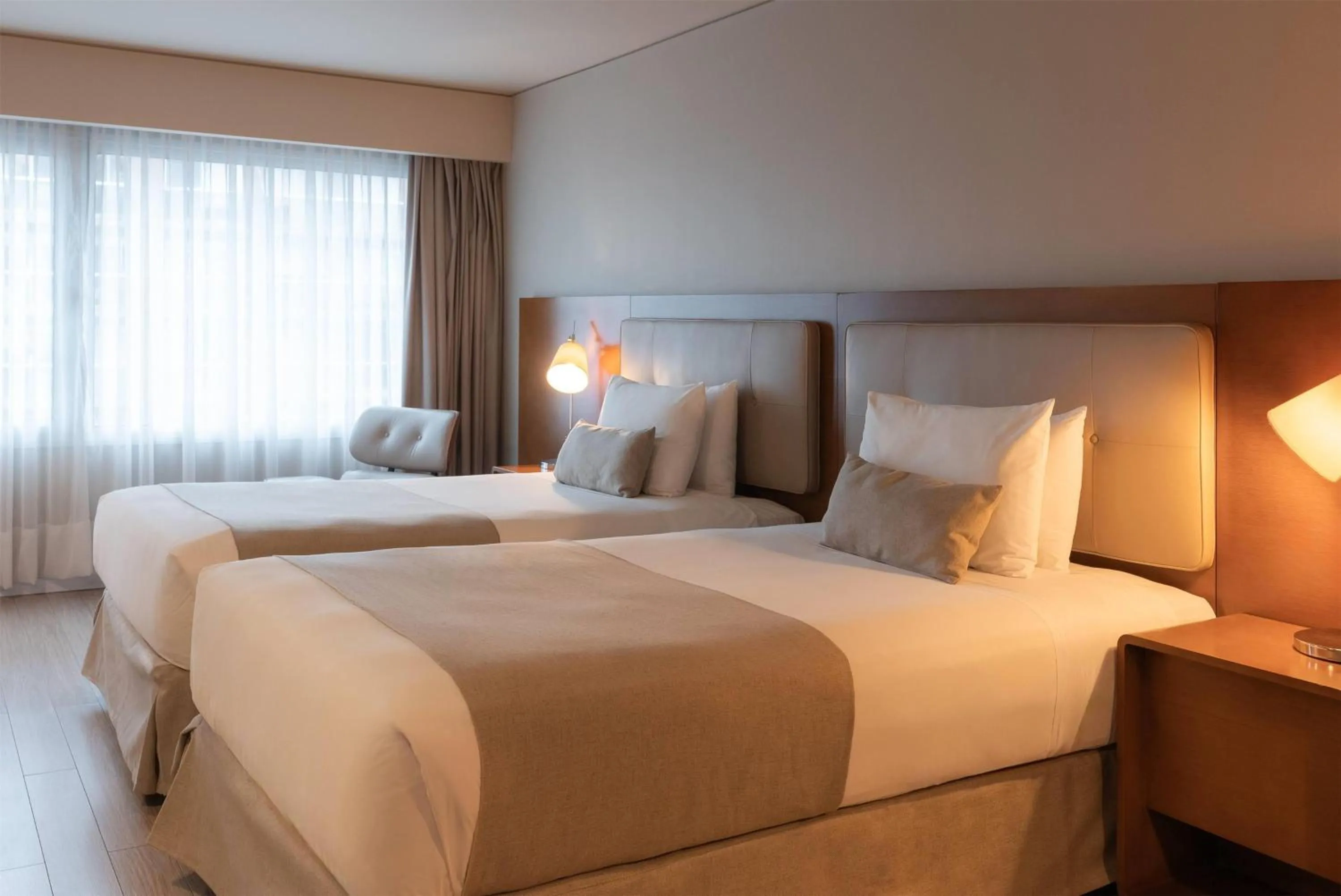 Classic Twin Room - single occupancy in Dazzler by Wyndham Montevideo