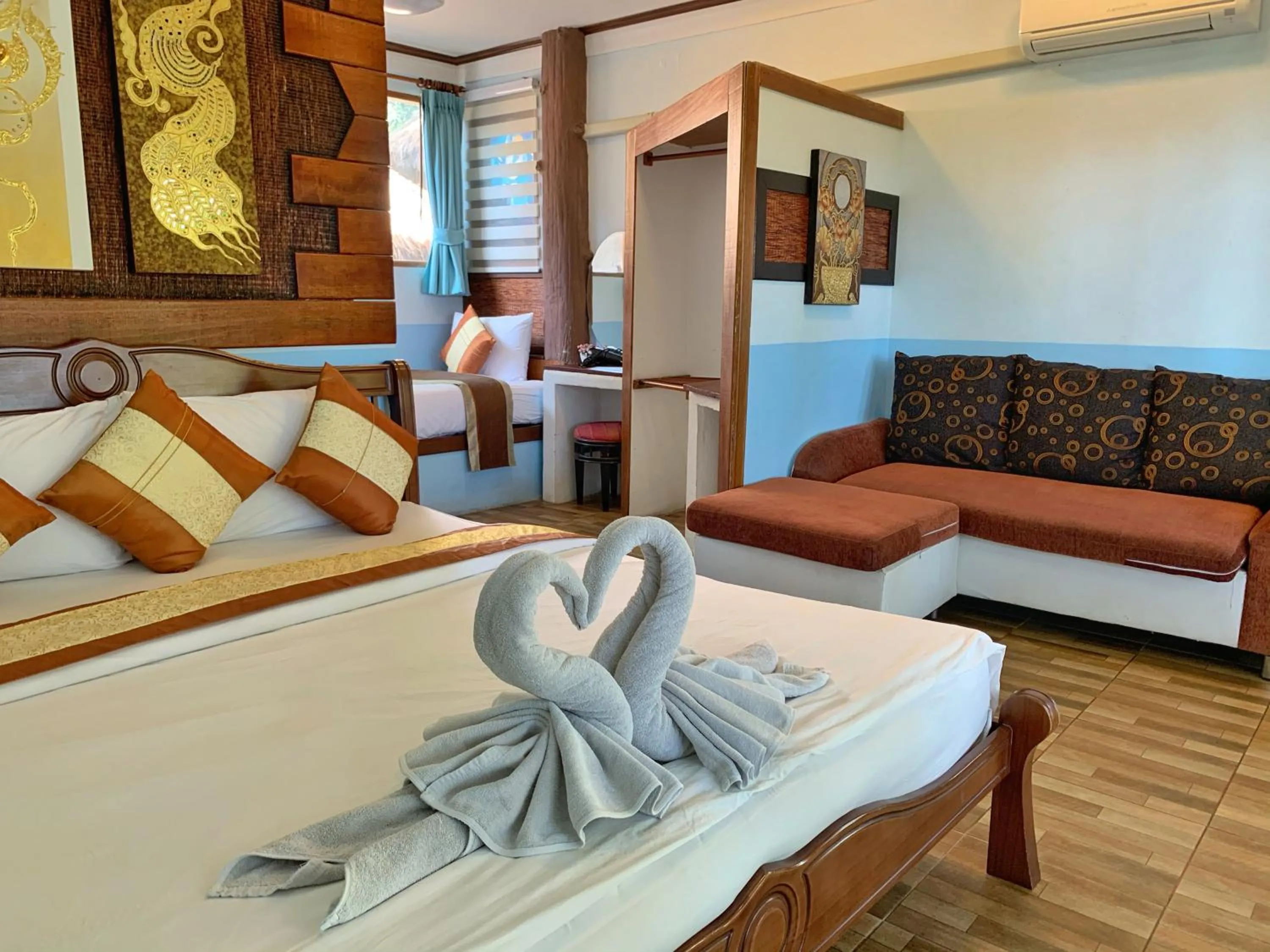 Comfort Triple Room in DD Hut Koh Tao