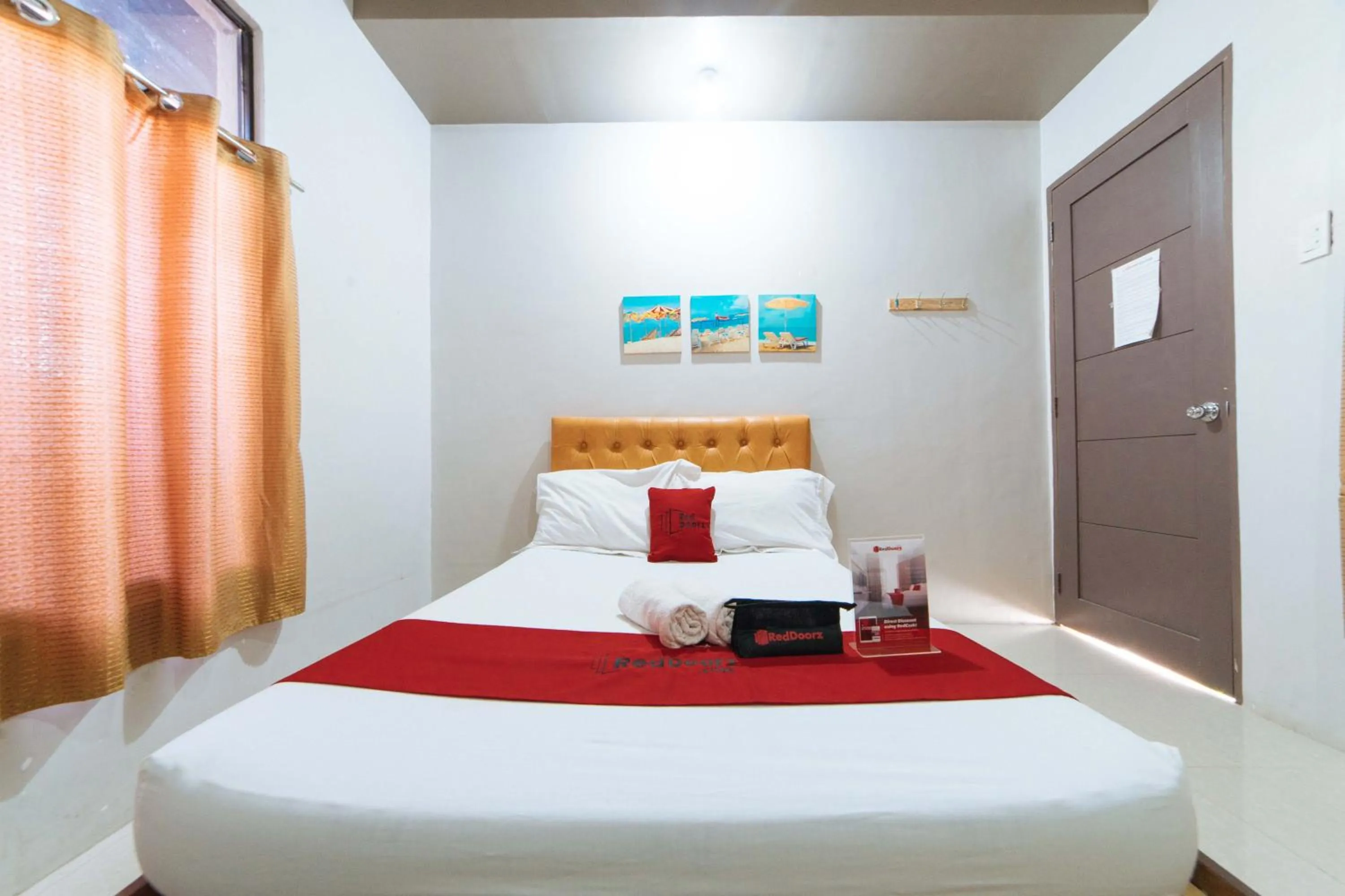 Double Room - single occupancy in RedDoorz @ Aparente Gensan