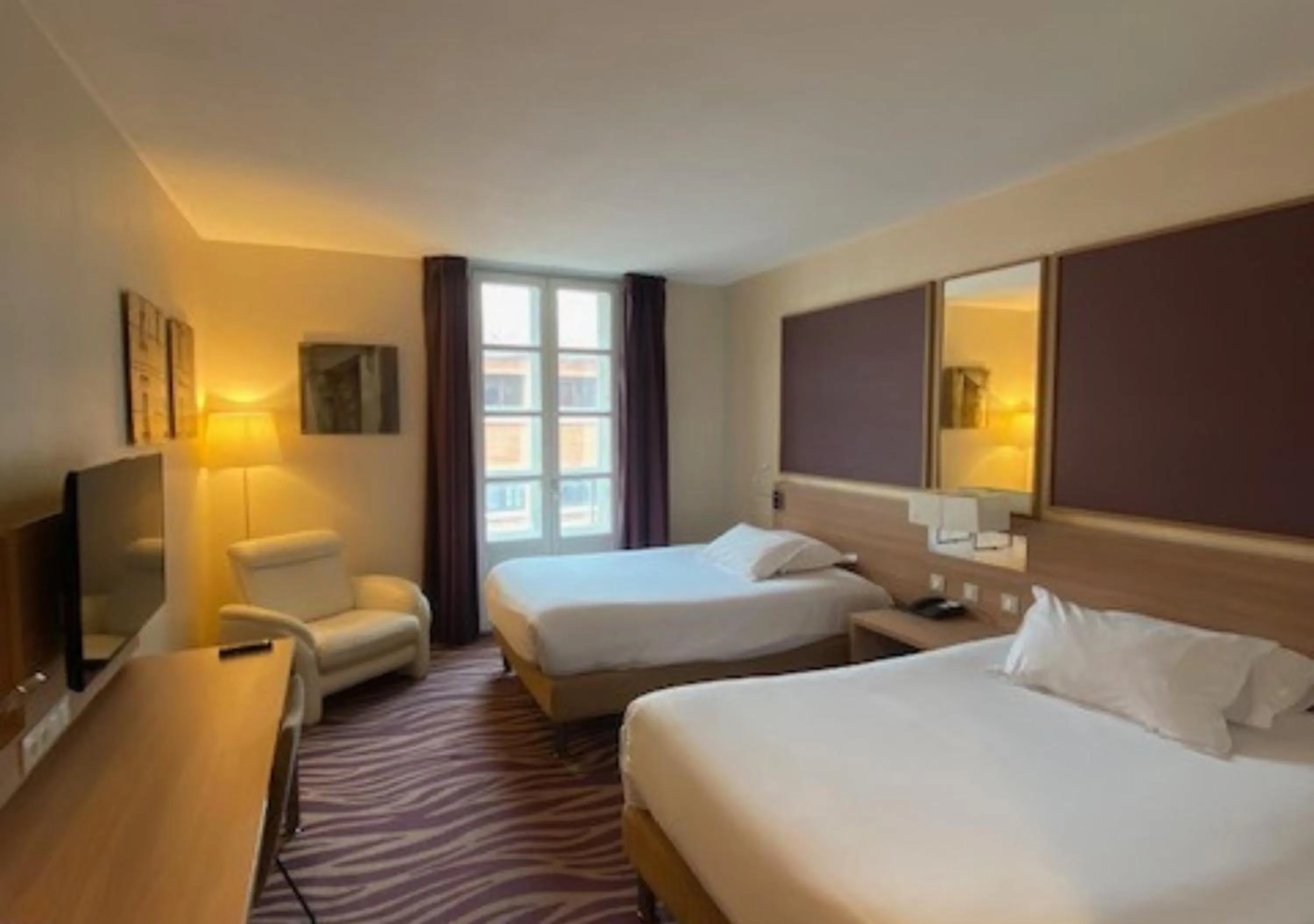 Standard Twin Room in Plaza Hotel Capitole Toulouse