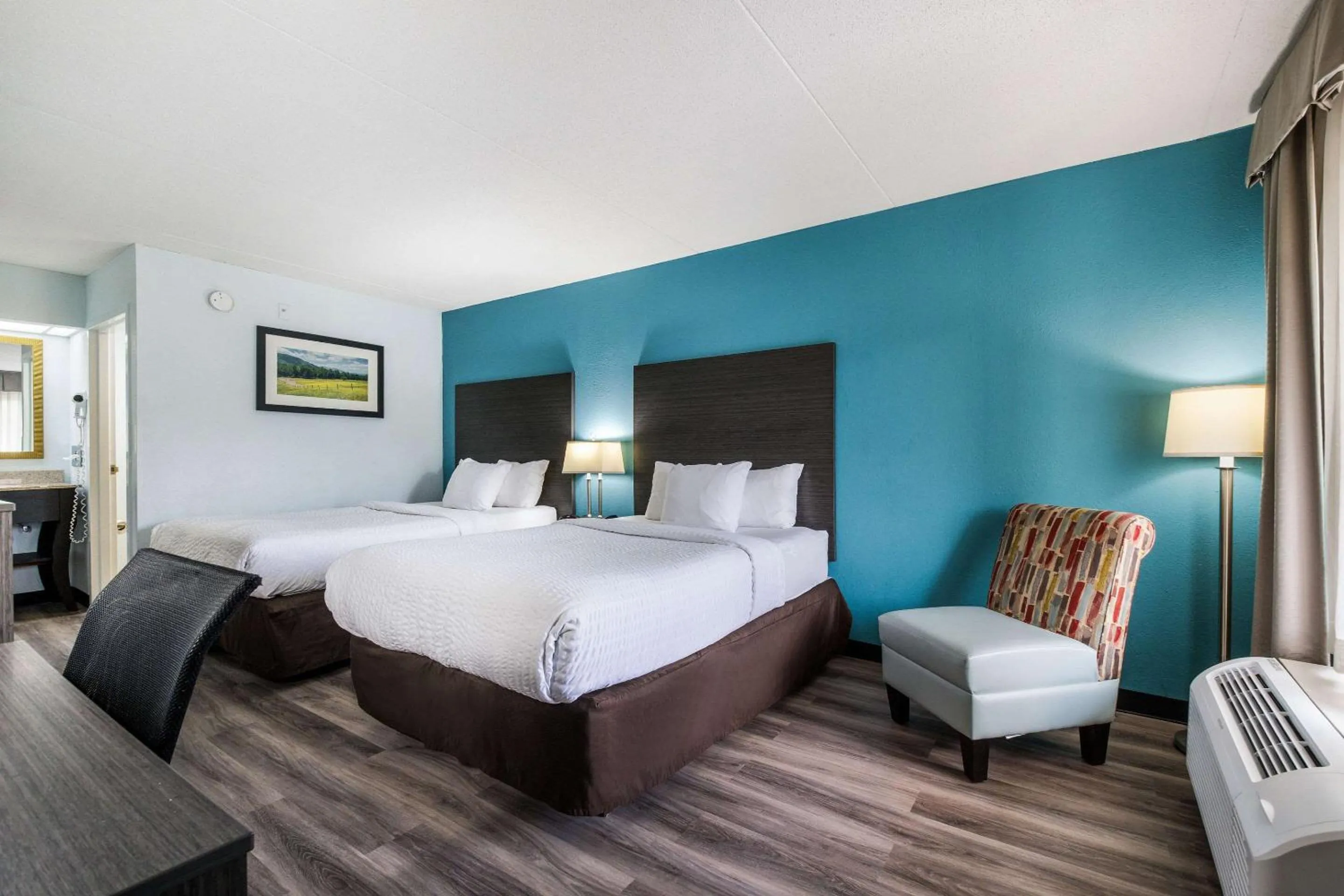 Double Room with Two Double Beds - Non-Smoking in Clarion Inn Cleveland near University