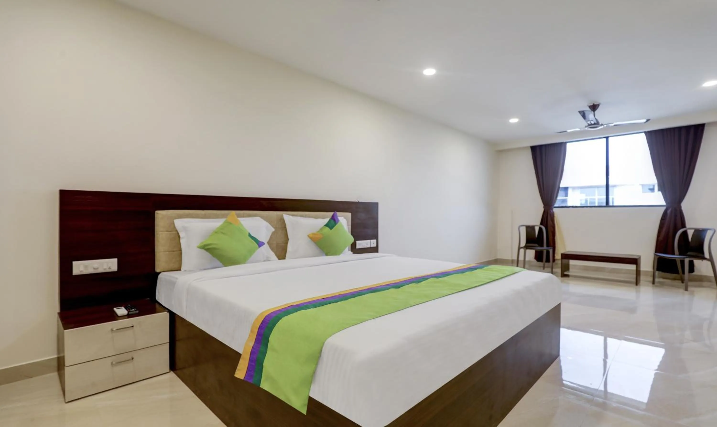 Deluxe Double Room - single occupancy in Treebo The Horizon Kankanady