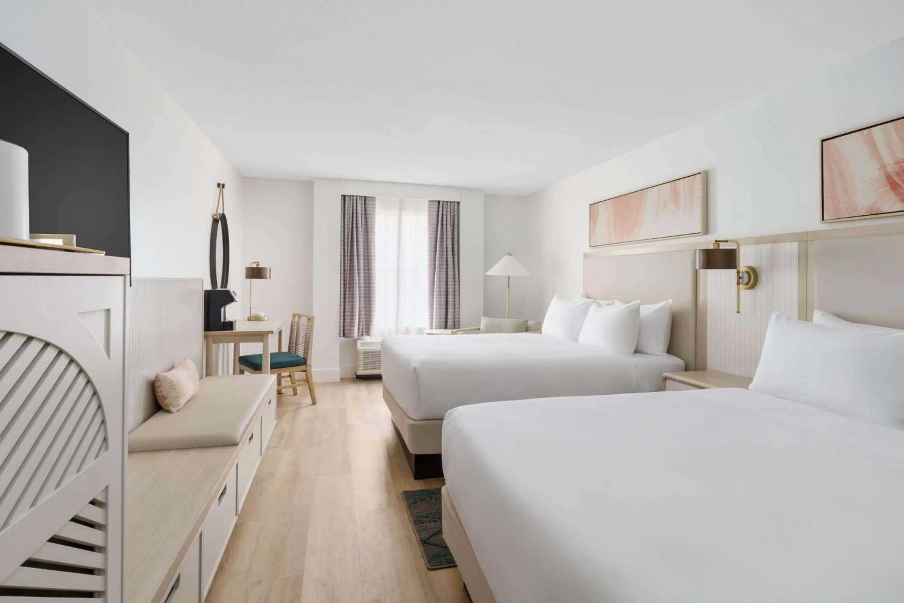 Queen Room with Two Queen Beds in Beal House Fort Walton Beach, Tapestry Collection By Hilton