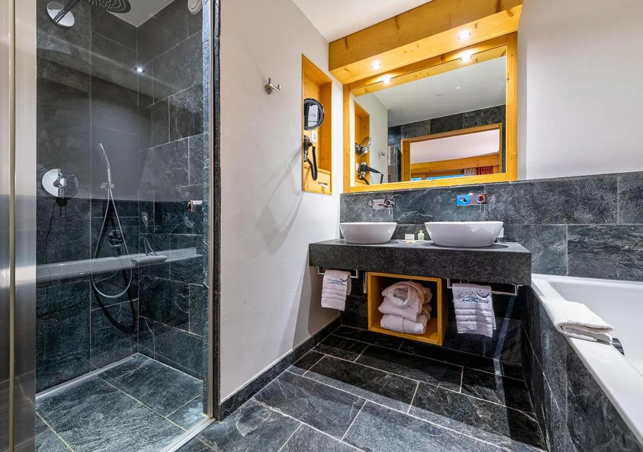 Double Room with Partial View - single occupancy in Nendaz 4 Vallées & SPA 4* Superior