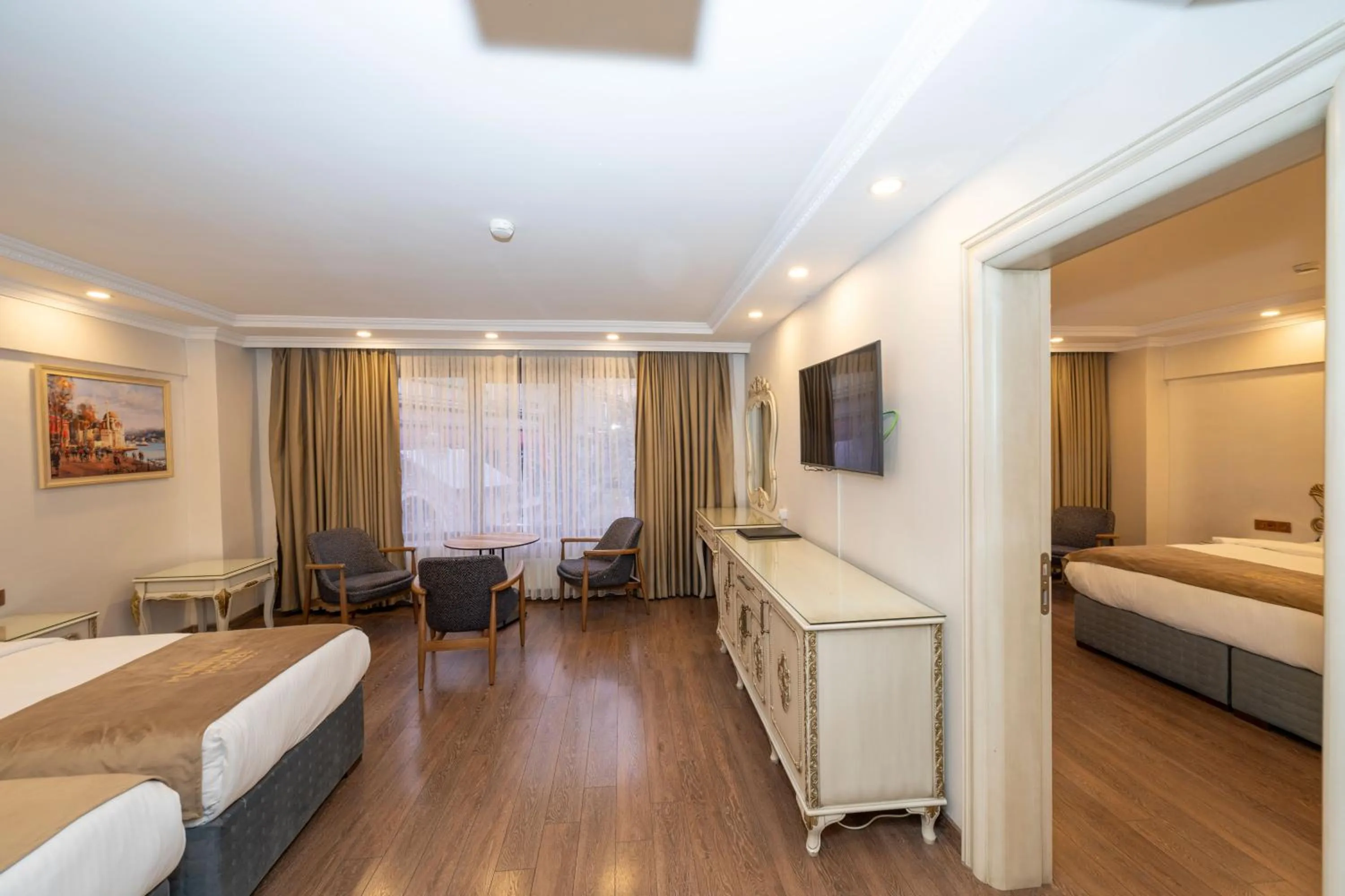 Deluxe Family Suite in Almadina Hotel Istanbul