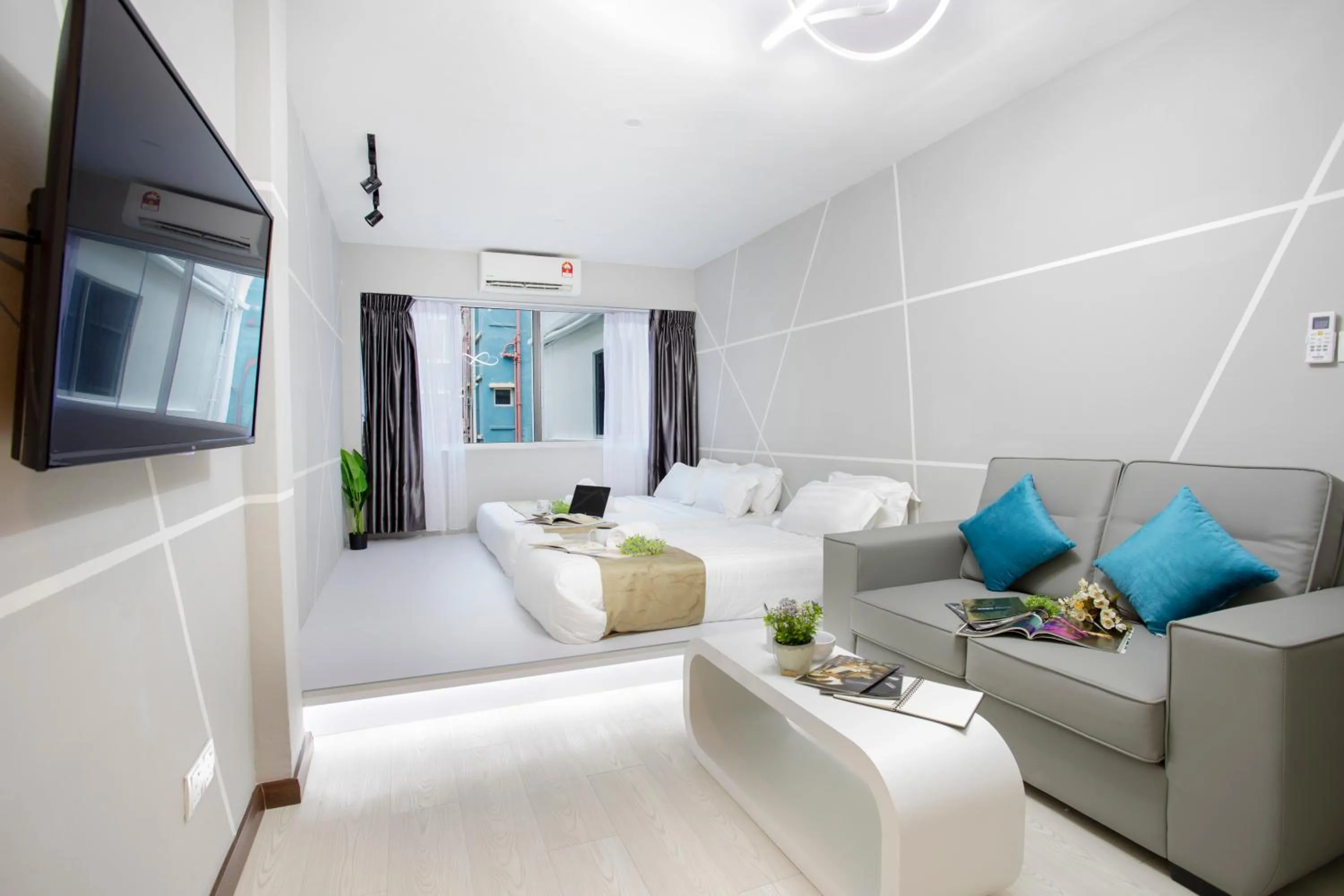 Futuristic Junior Suite in HotSpot @ City Centre by SSVC