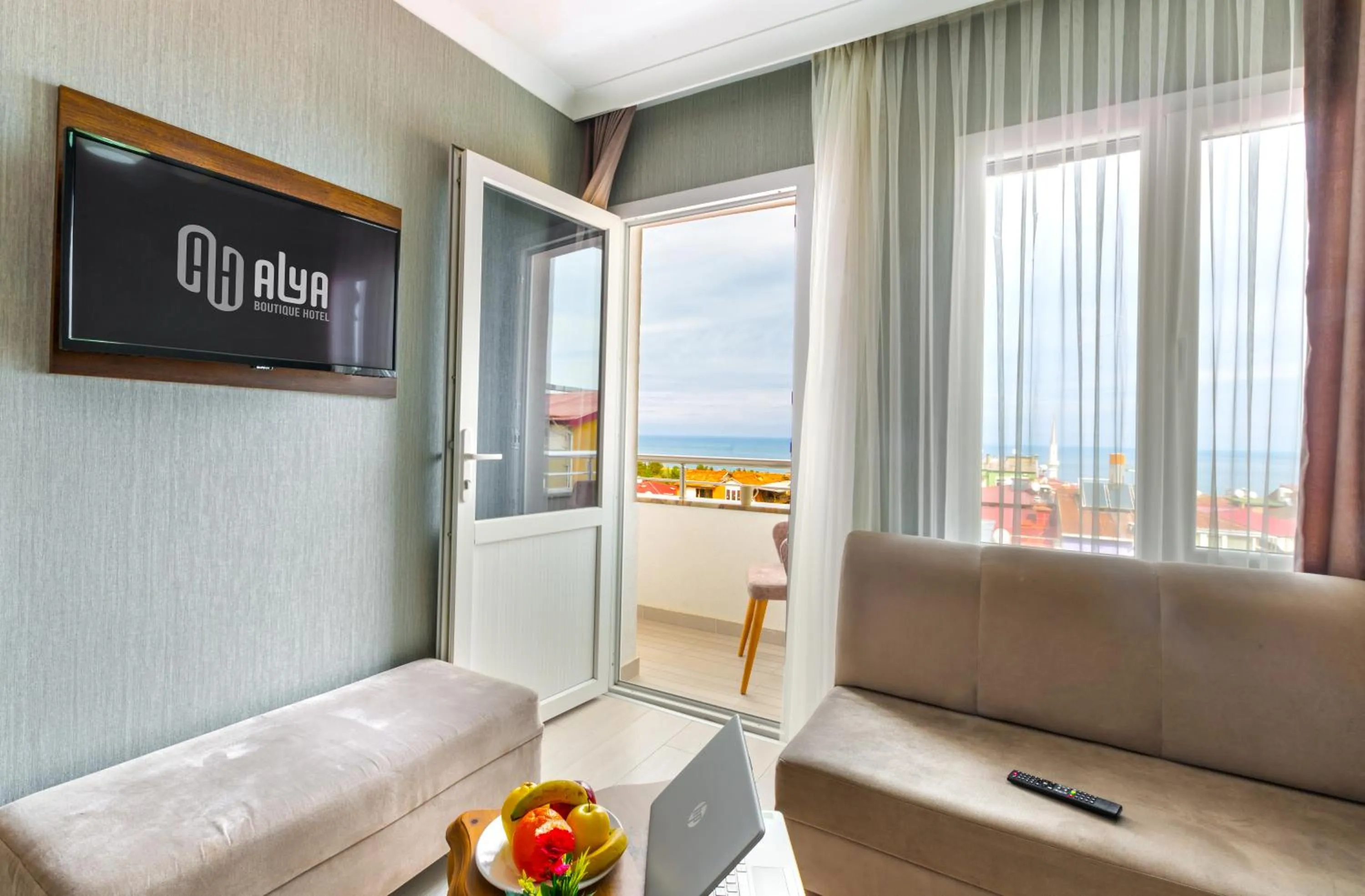 Deluxe Suite in Alya Hotel