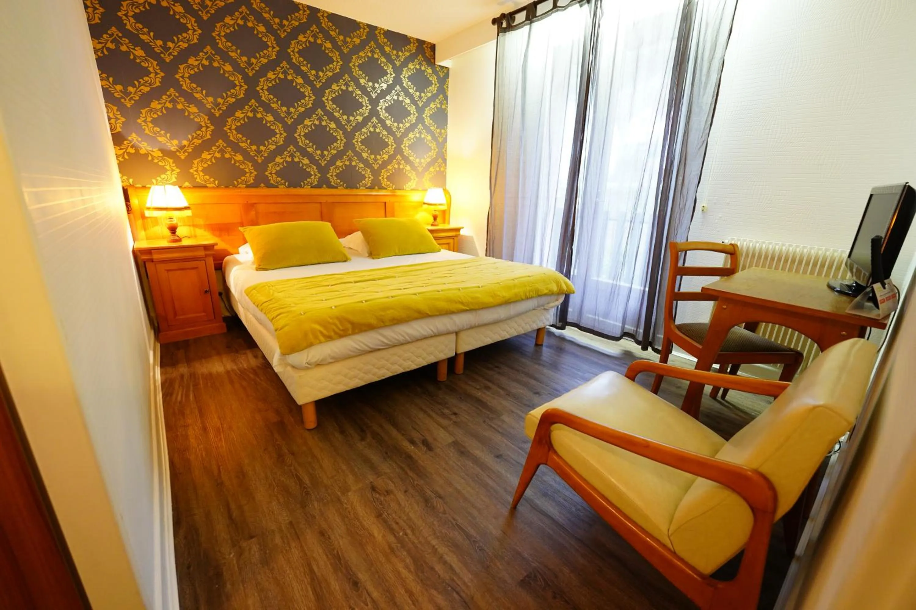 Double Room in Logis Hôtel Le Griou