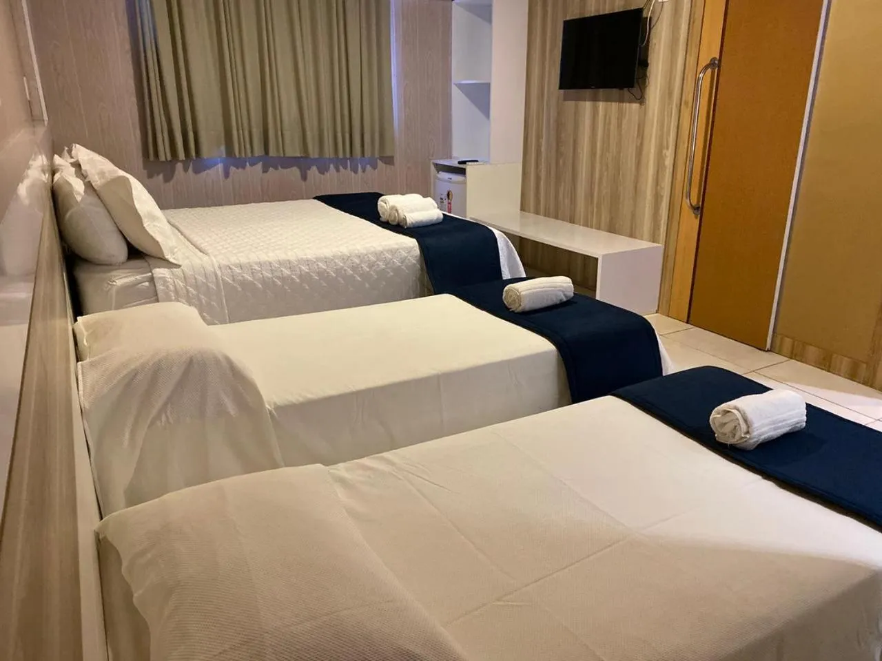 Standard Quadruple Room in Farol Plaza Hotel