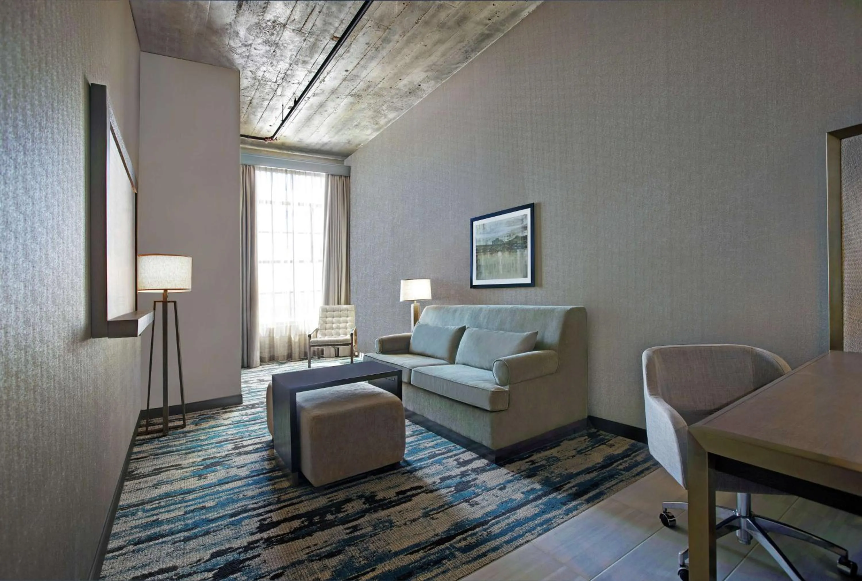 King Suite with River View  in Embassy Suites By Hilton Rockford Riverfront