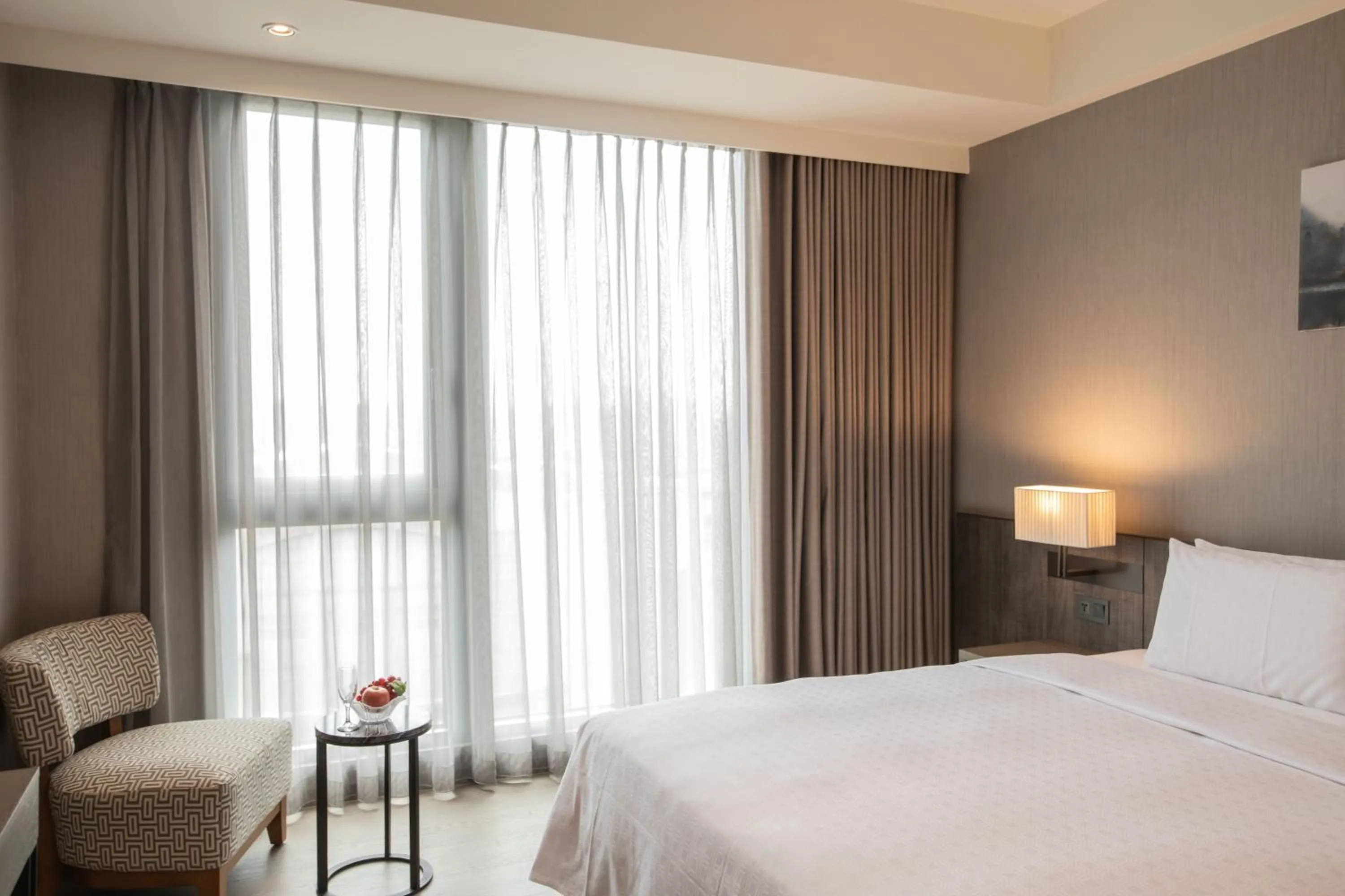 Deluxe Room in Jin Shi Hu Hotel